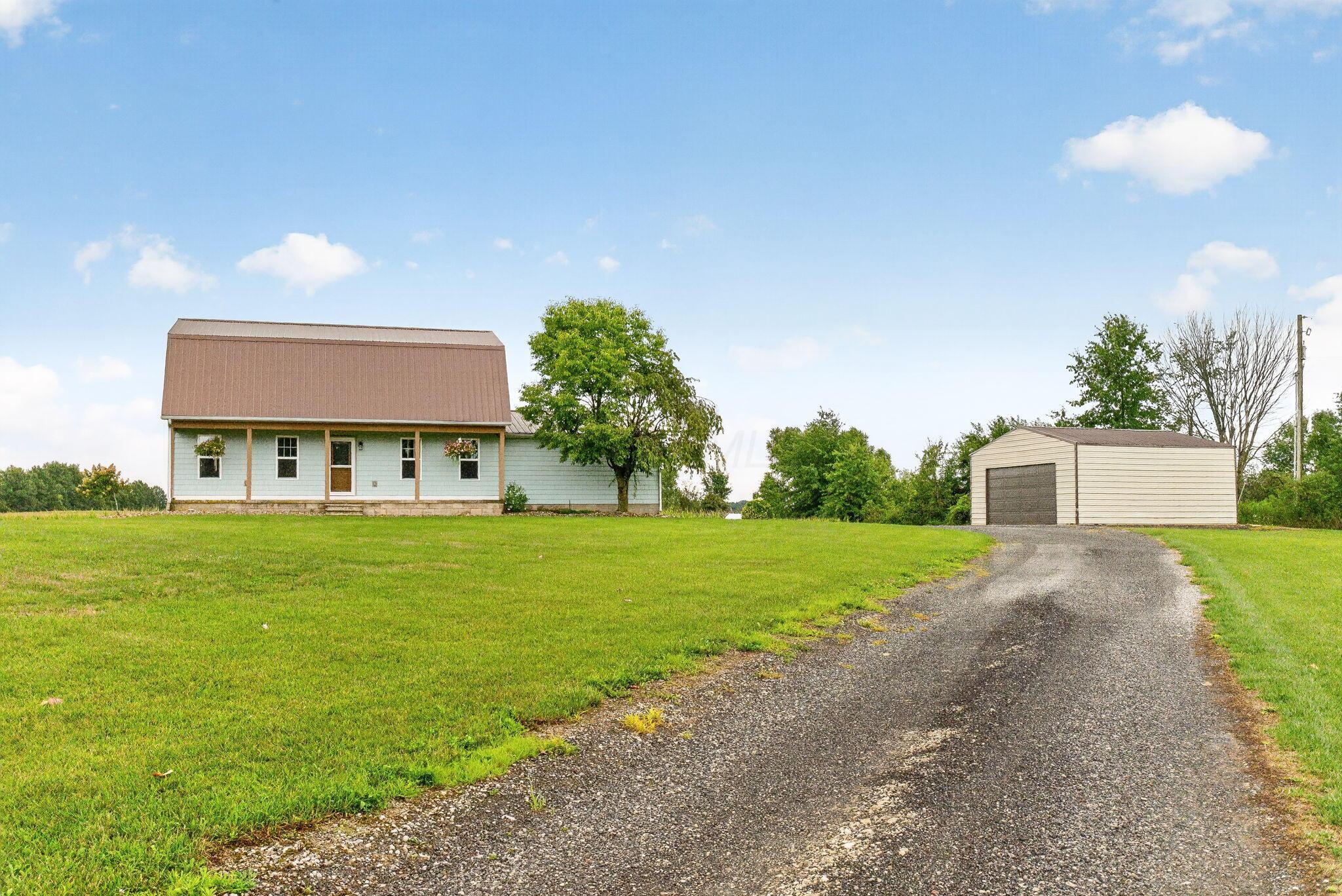 142 Decliff Road N Property Photo 3