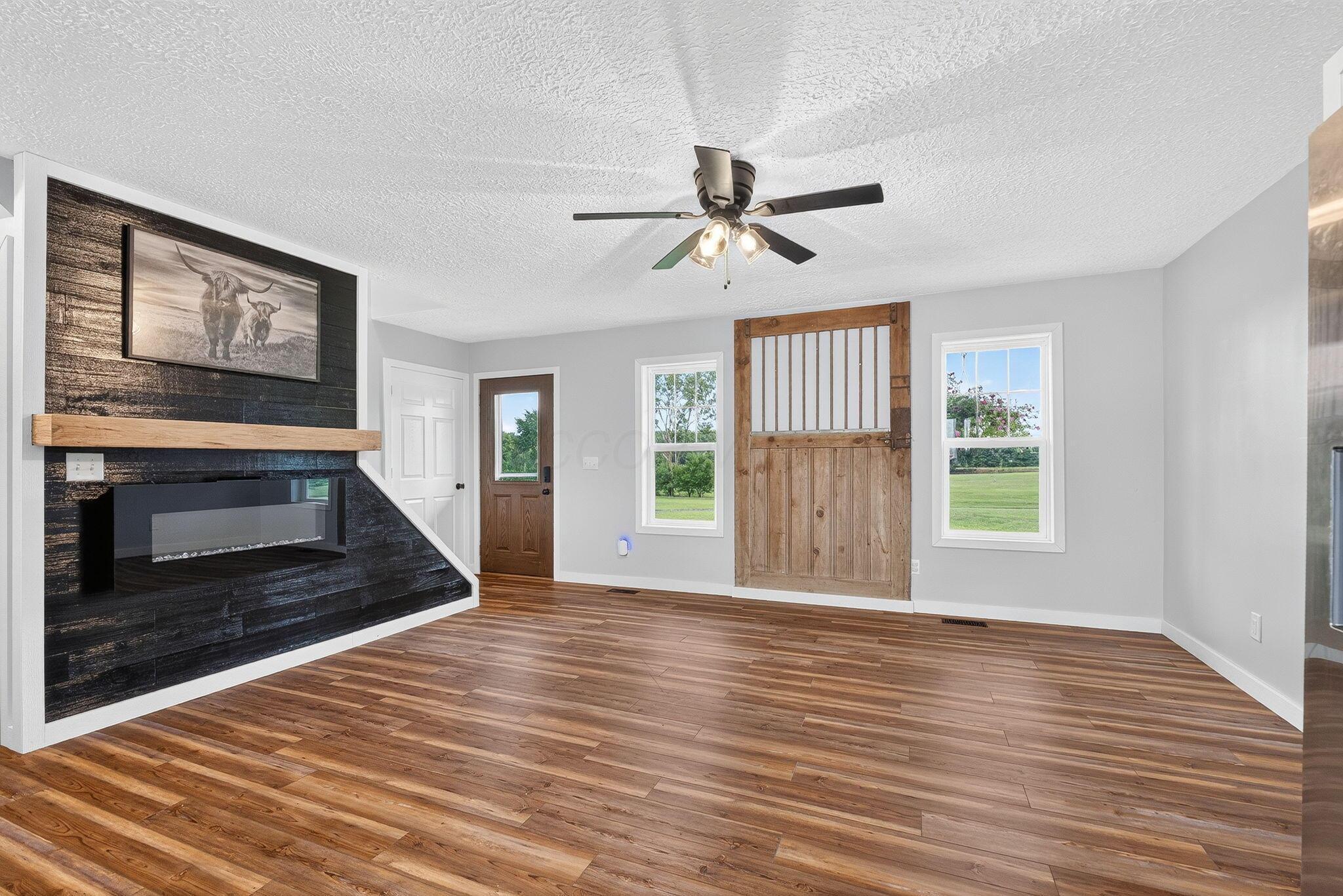 142 Decliff Road N Property Photo 18
