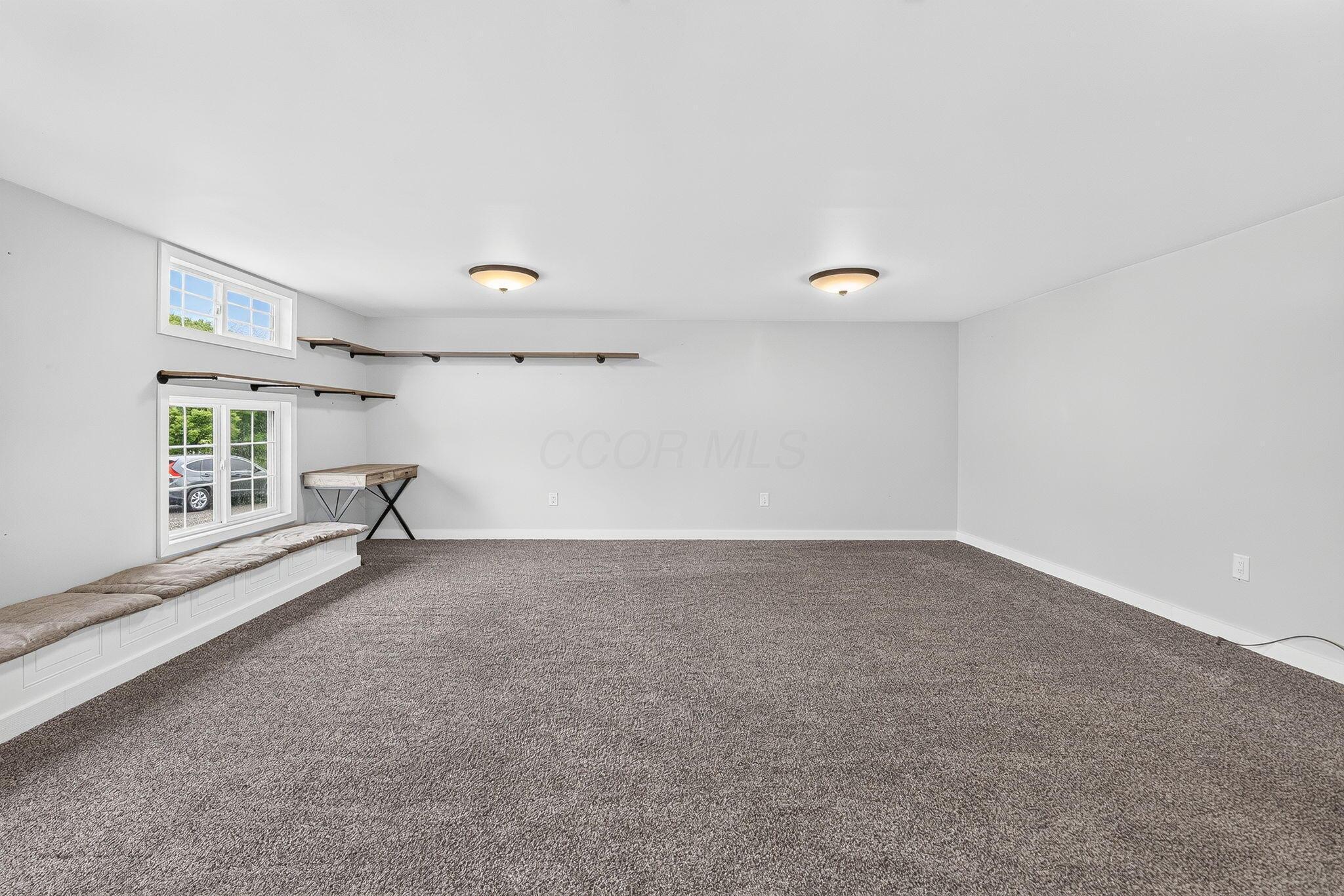 142 Decliff Road N Property Photo 26