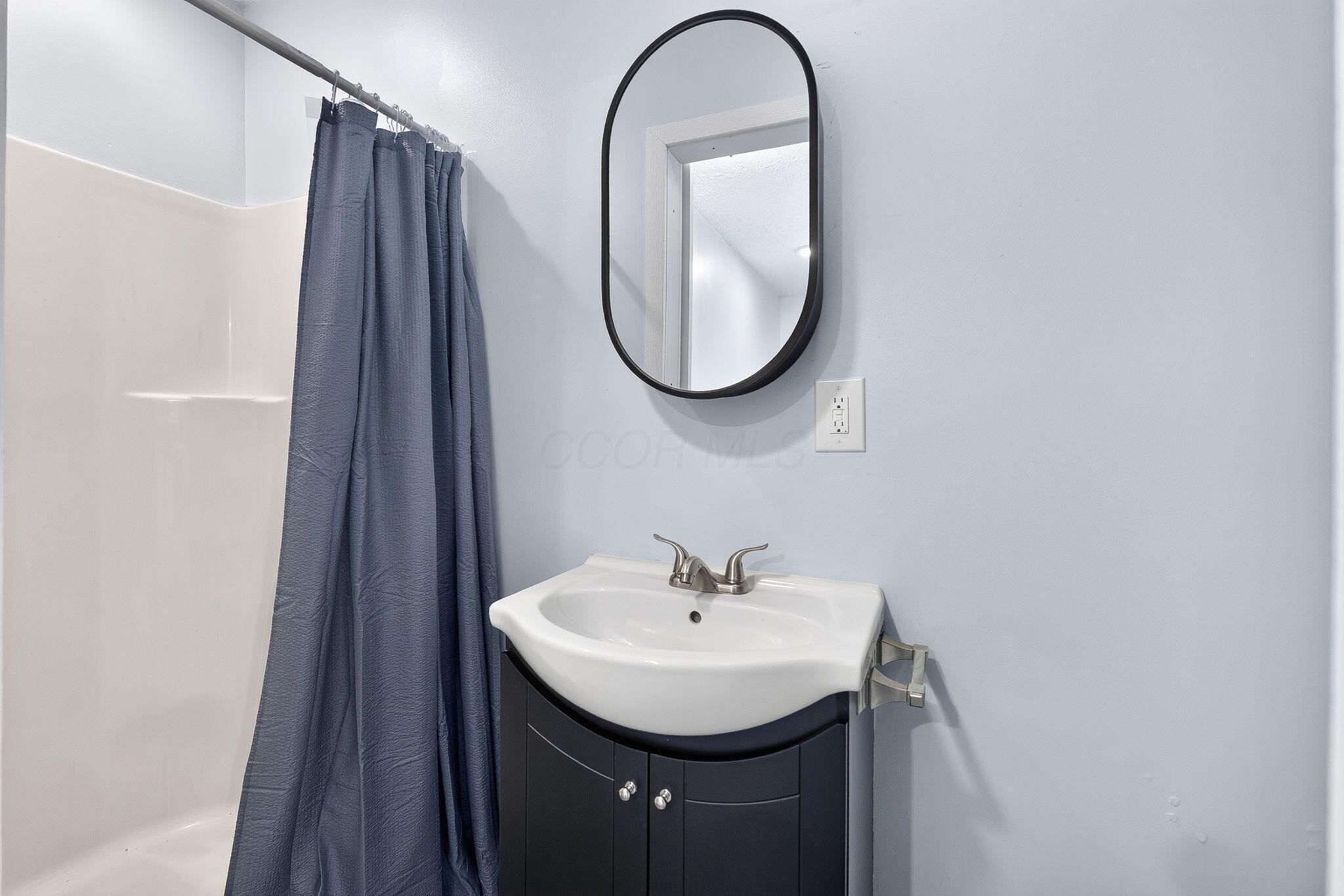 142 Decliff Road N Property Photo 29