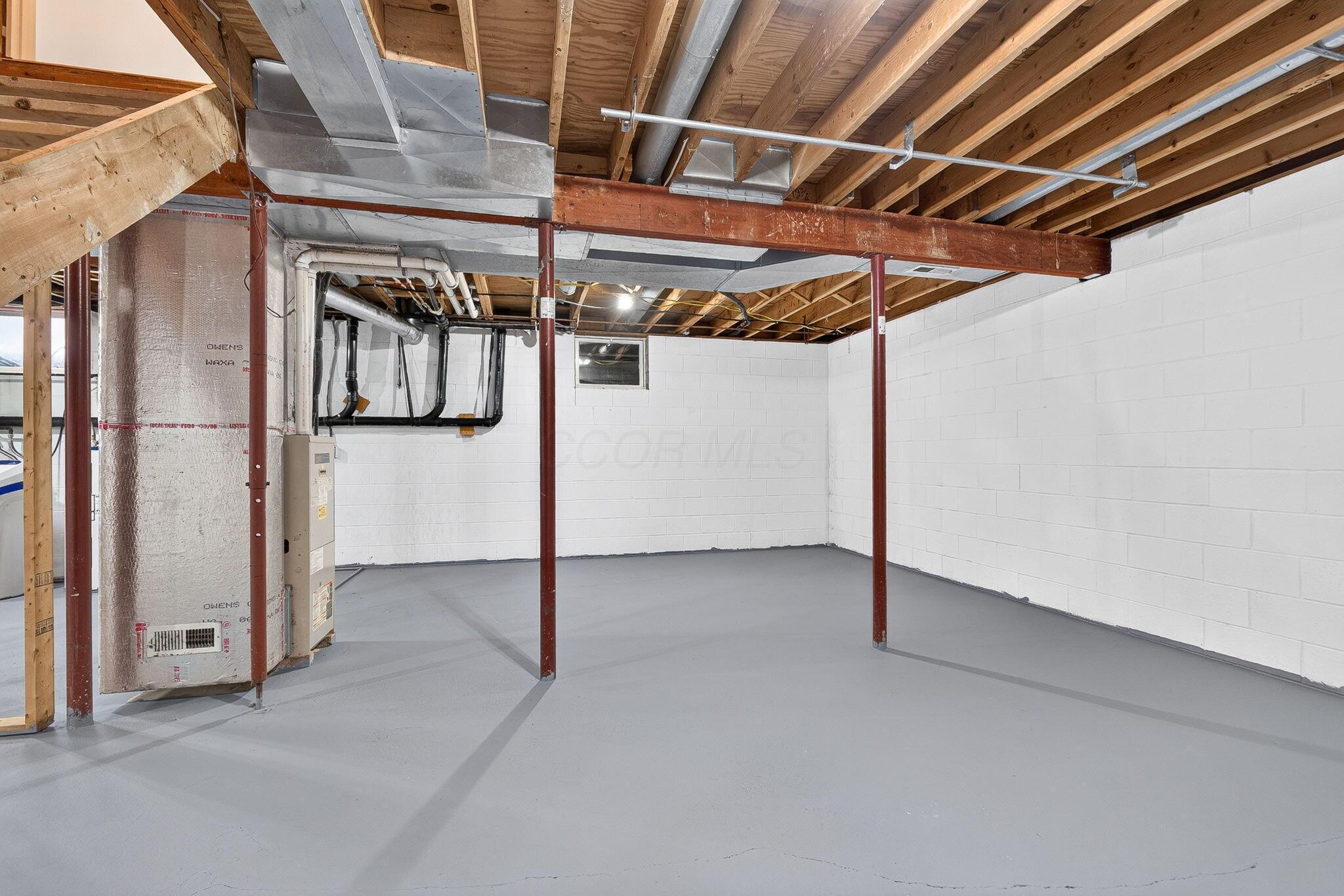 142 Decliff Road N Property Photo 34