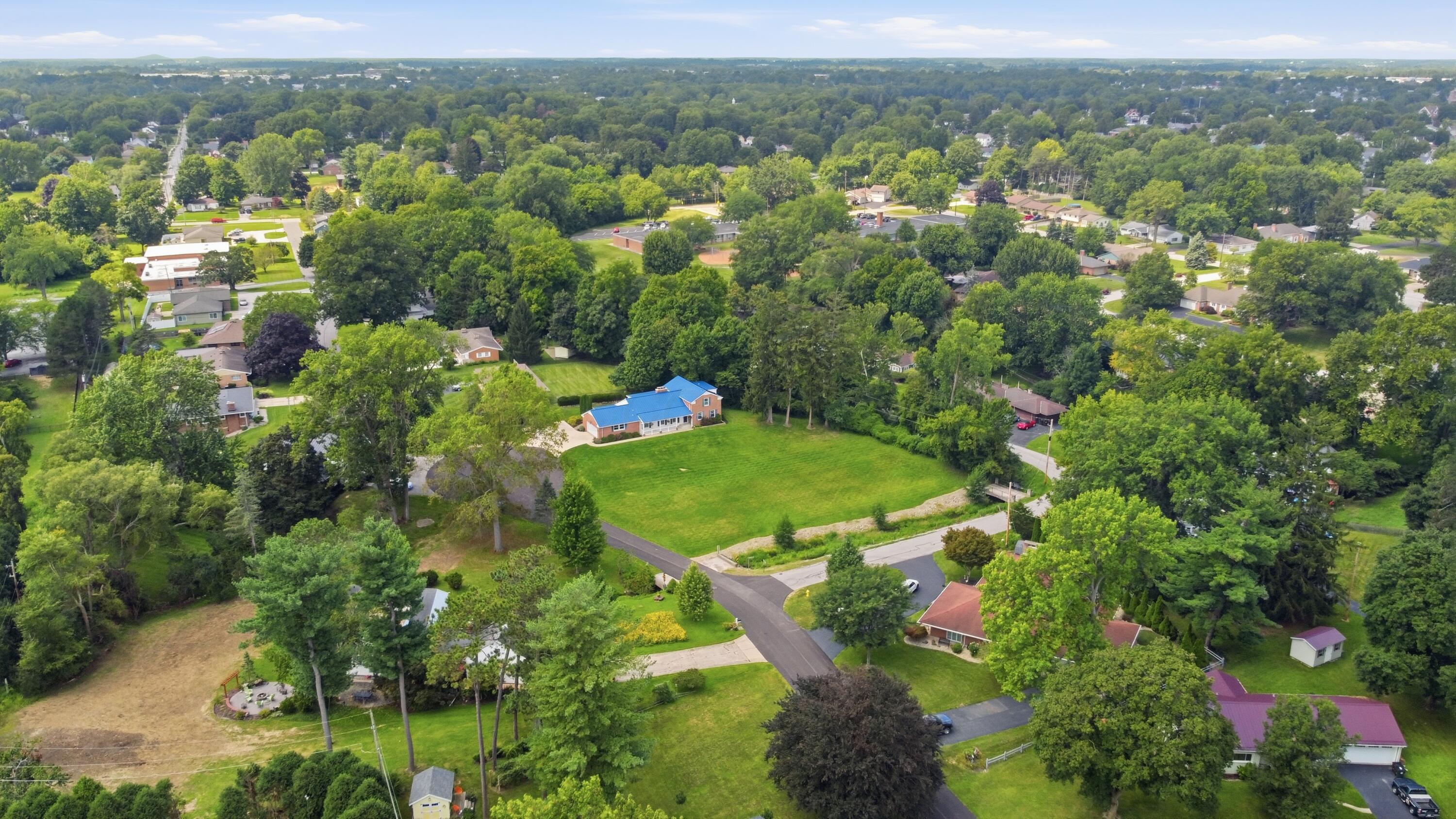 9 Meadow Lane Property Photo 4