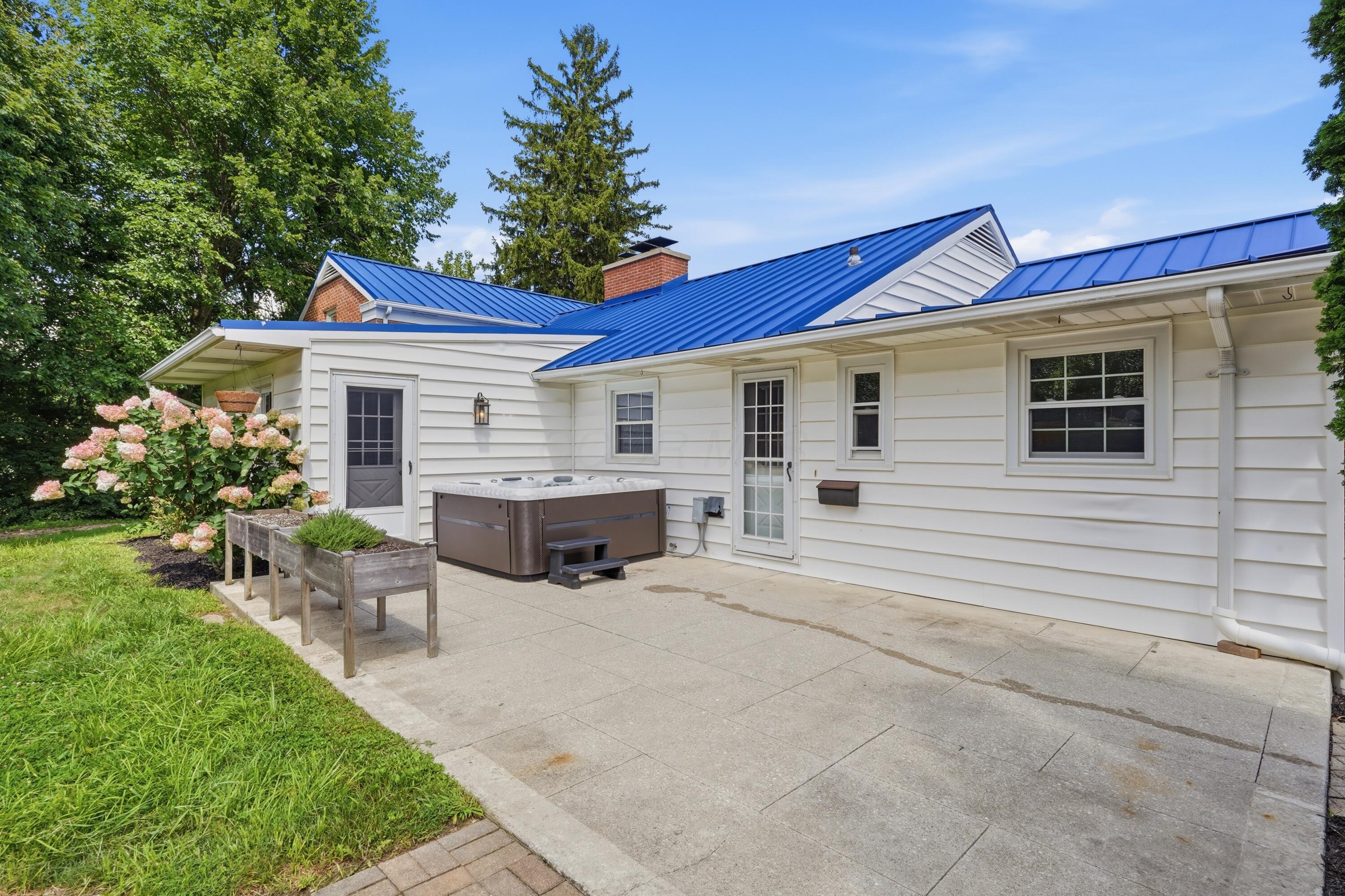 9 Meadow Lane Property Photo 68