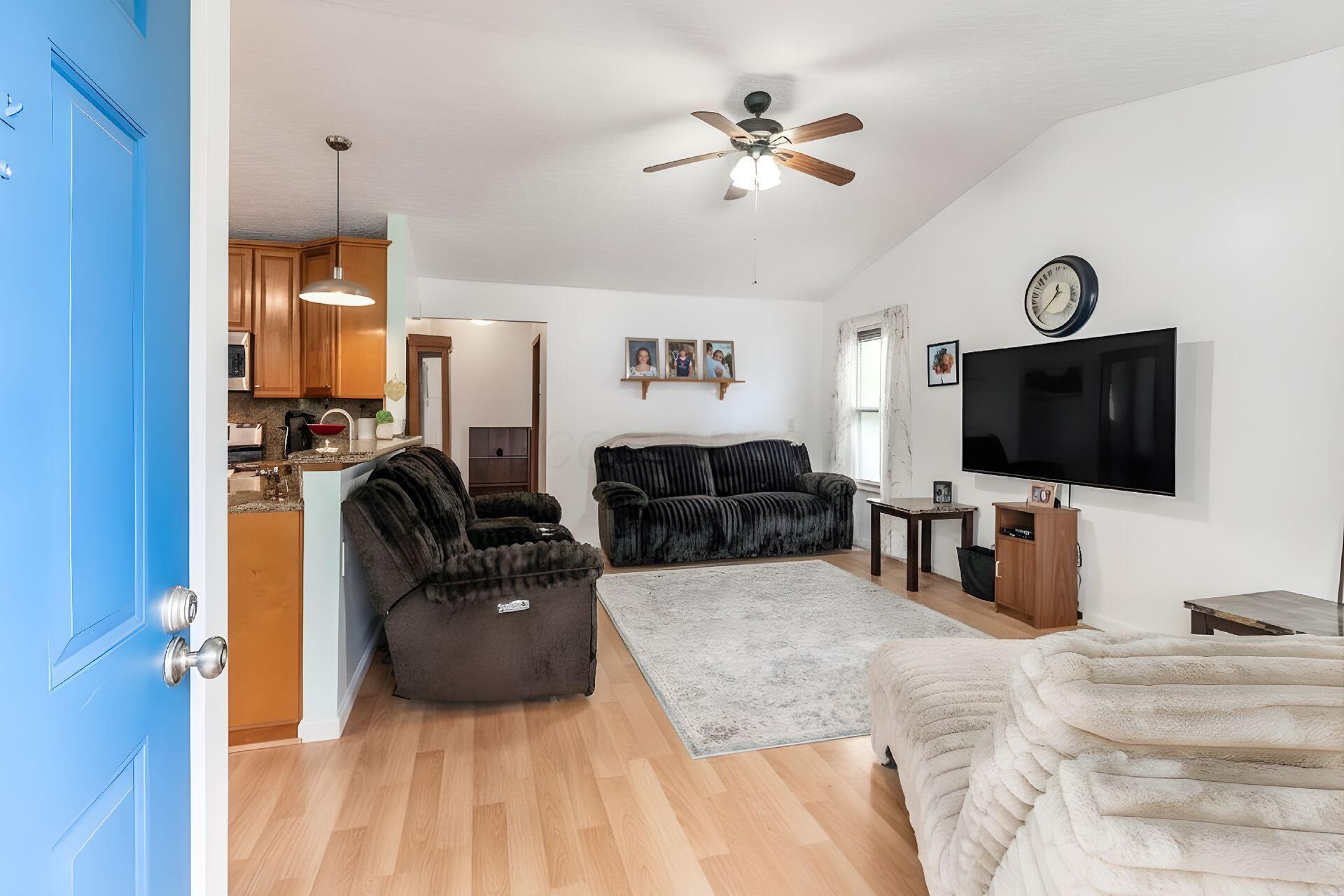 3605 Sugar Loaf Court Property Photo 6