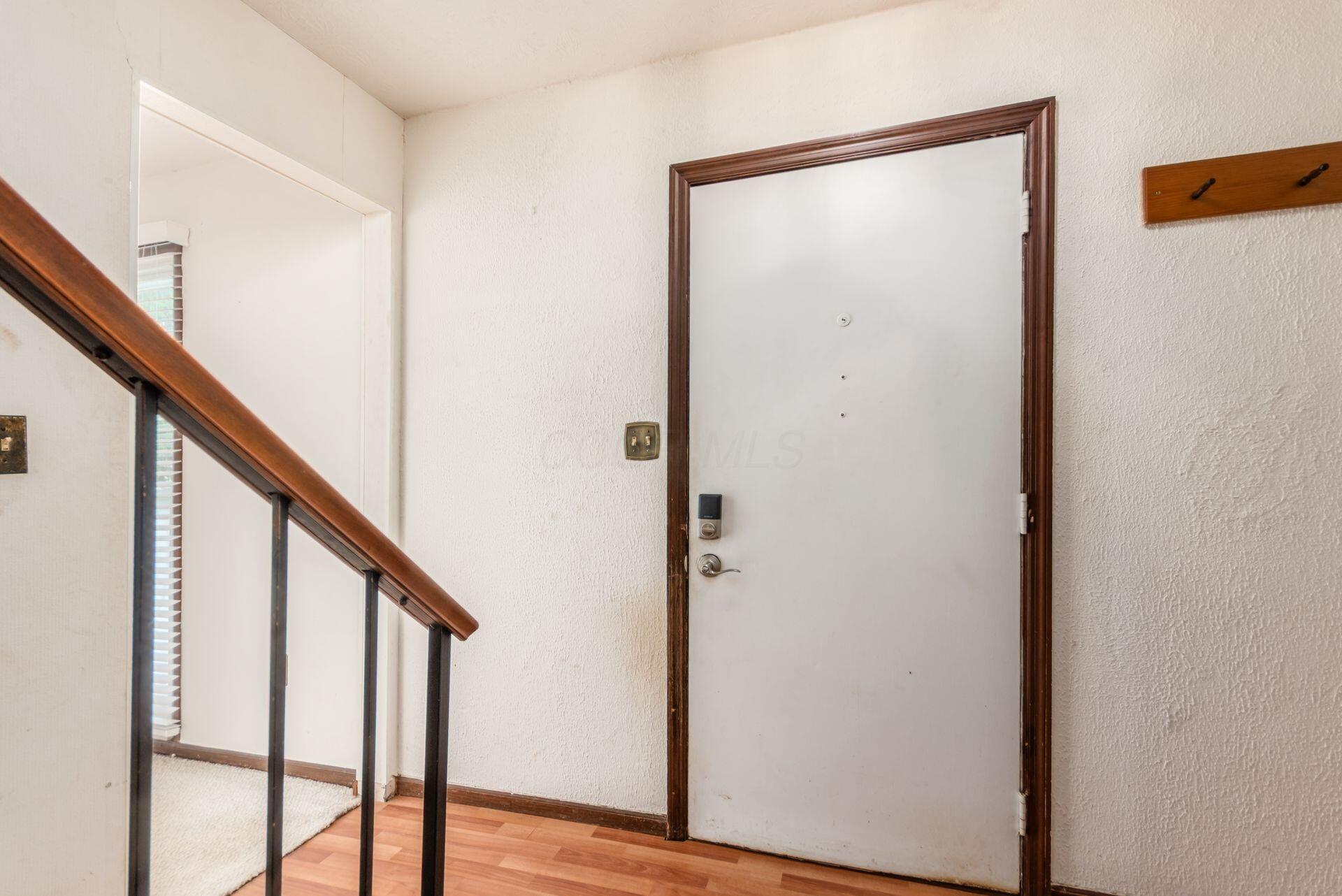 646 Darlene Place Property Photo 4