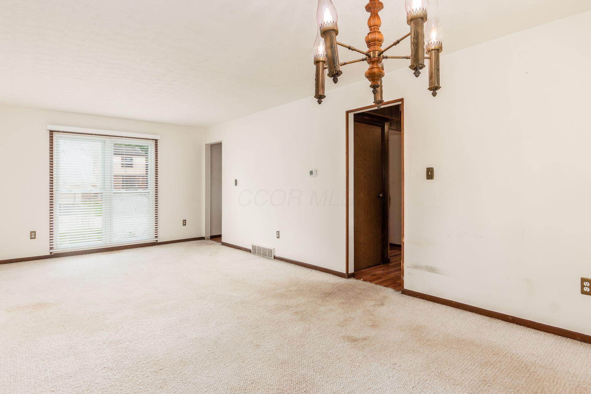 646 Darlene Place Property Photo 8