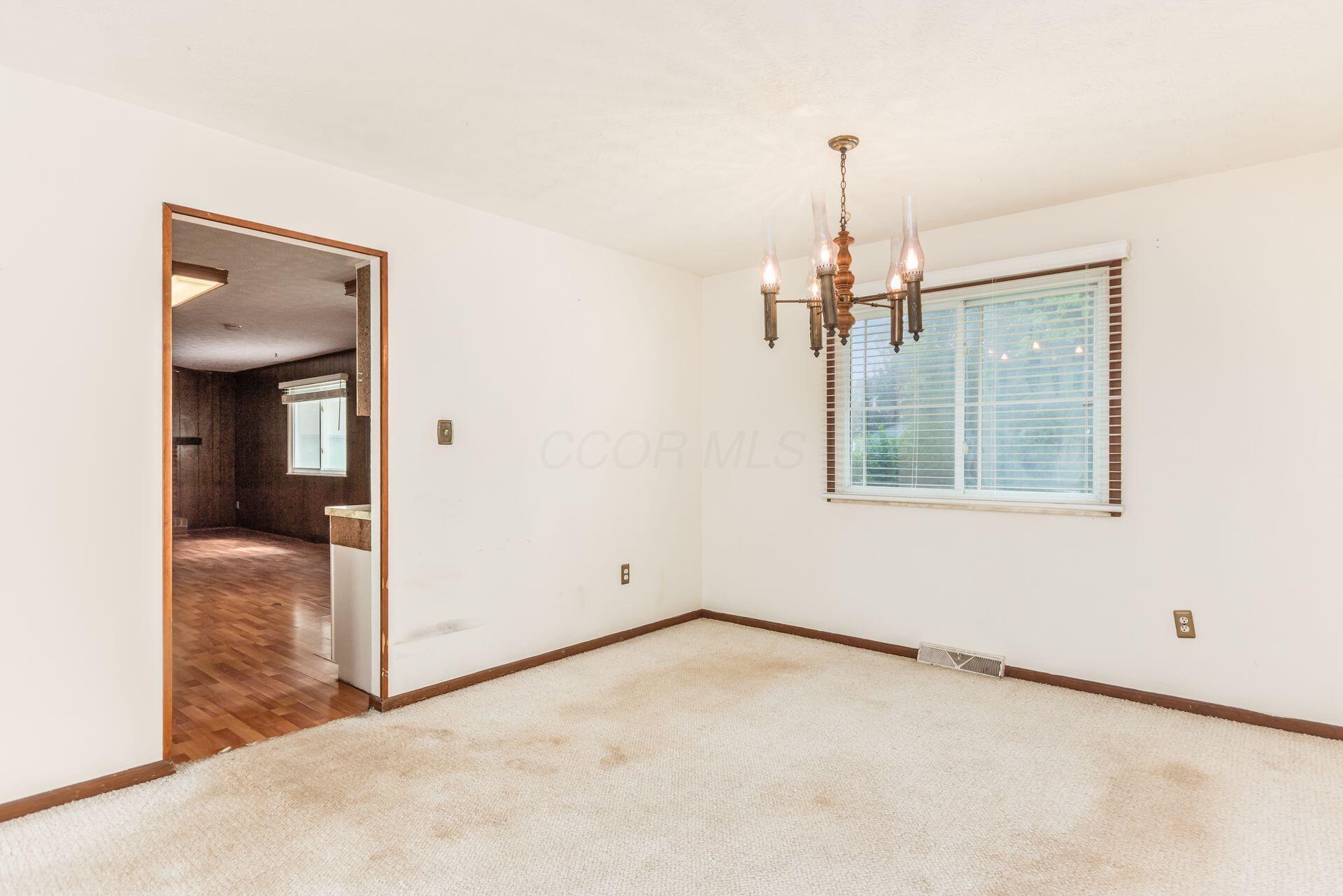 646 Darlene Place Property Photo 9
