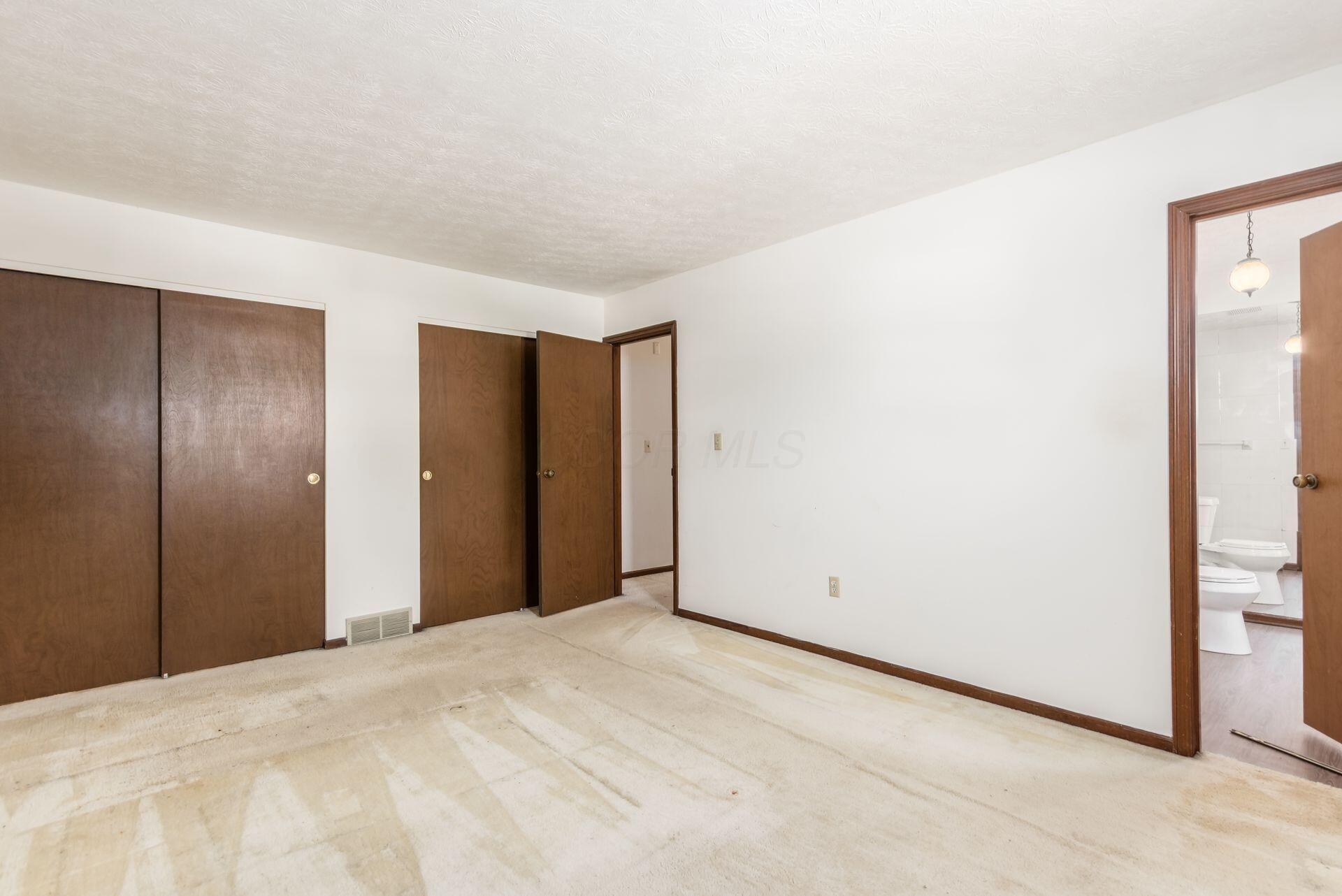 646 Darlene Place Property Photo 23