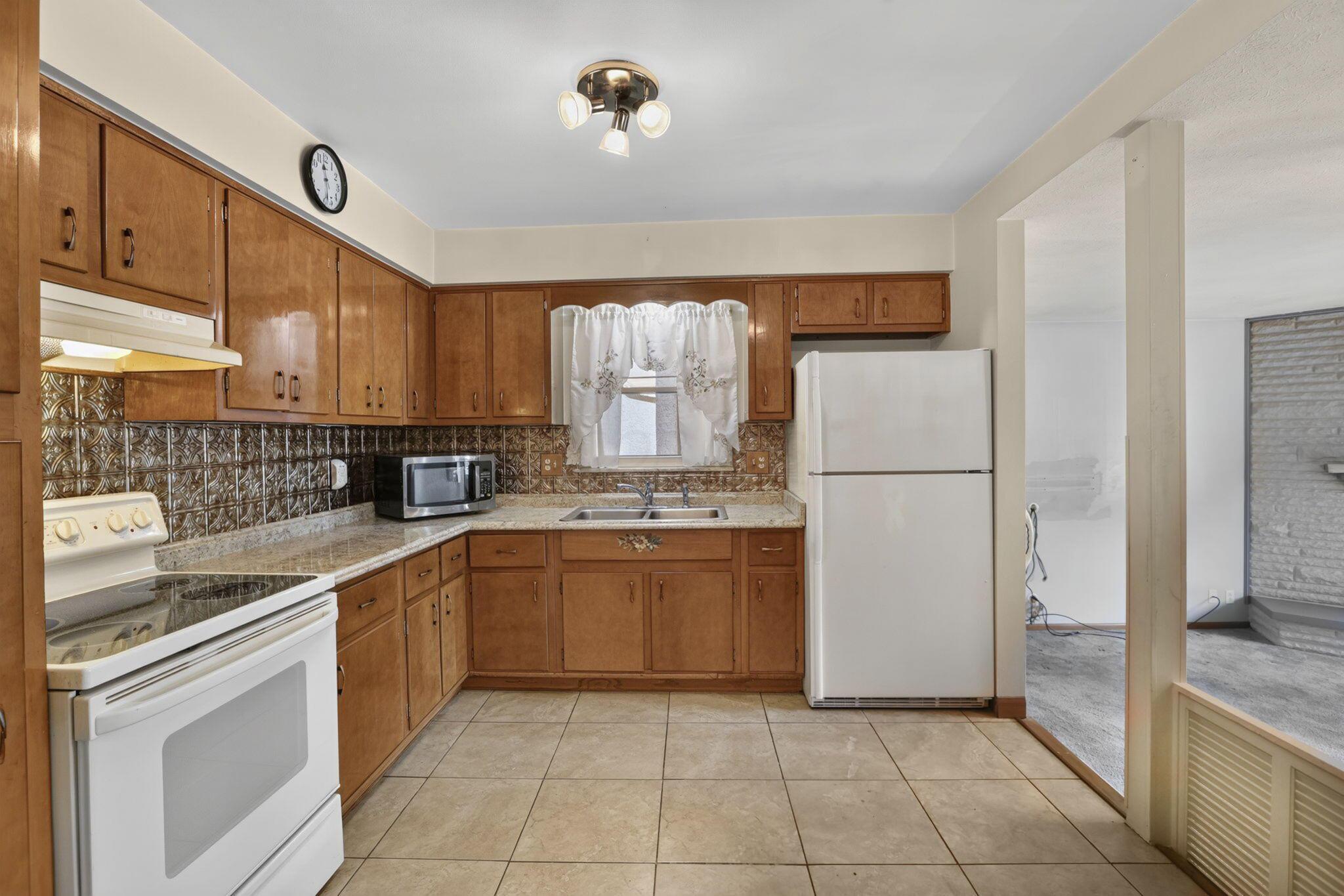 1253 Littlejohn Drive Property Photo 11