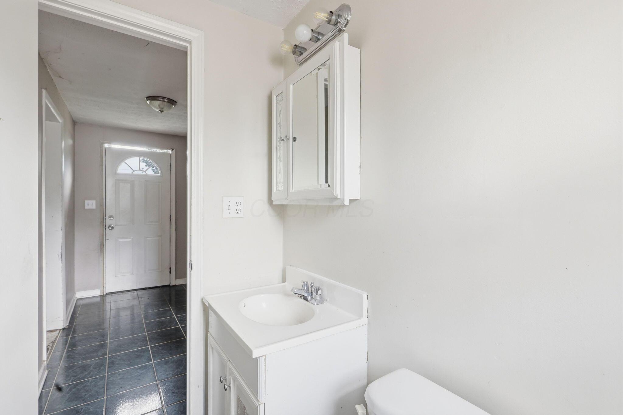 2732 Dibblee Avenue Property Photo 14