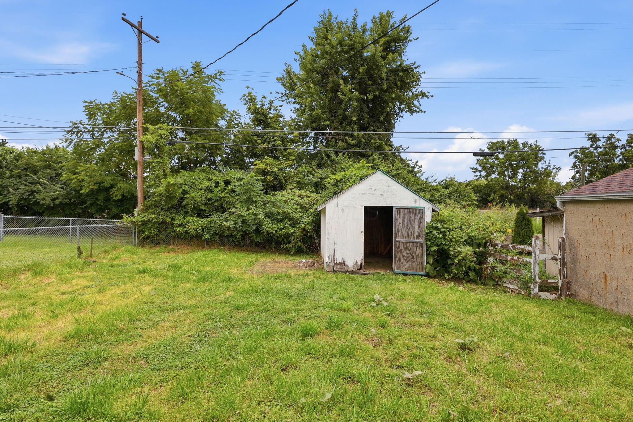 2732 Dibblee Avenue Property Photo 21