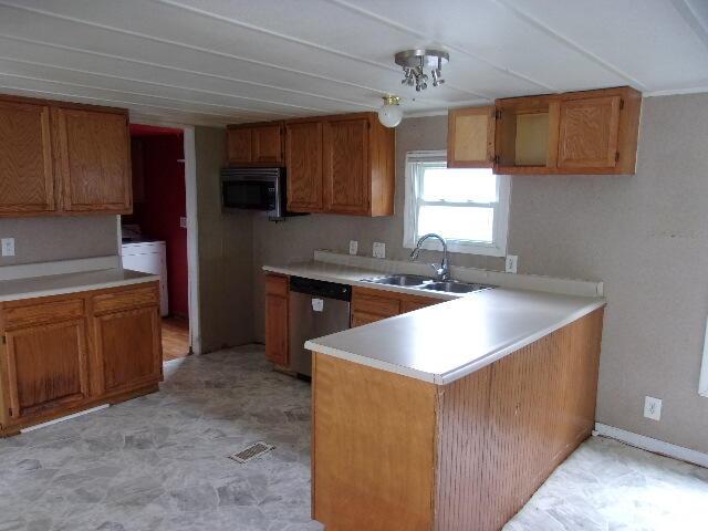 73 Seymour Avenue Property Photo 6