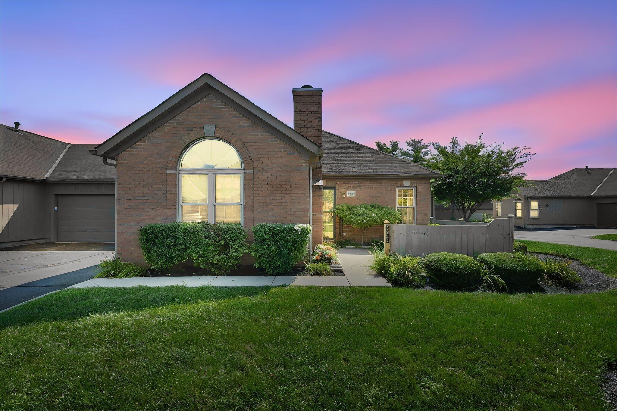 2395 Hooverside Lane Property Photo 1