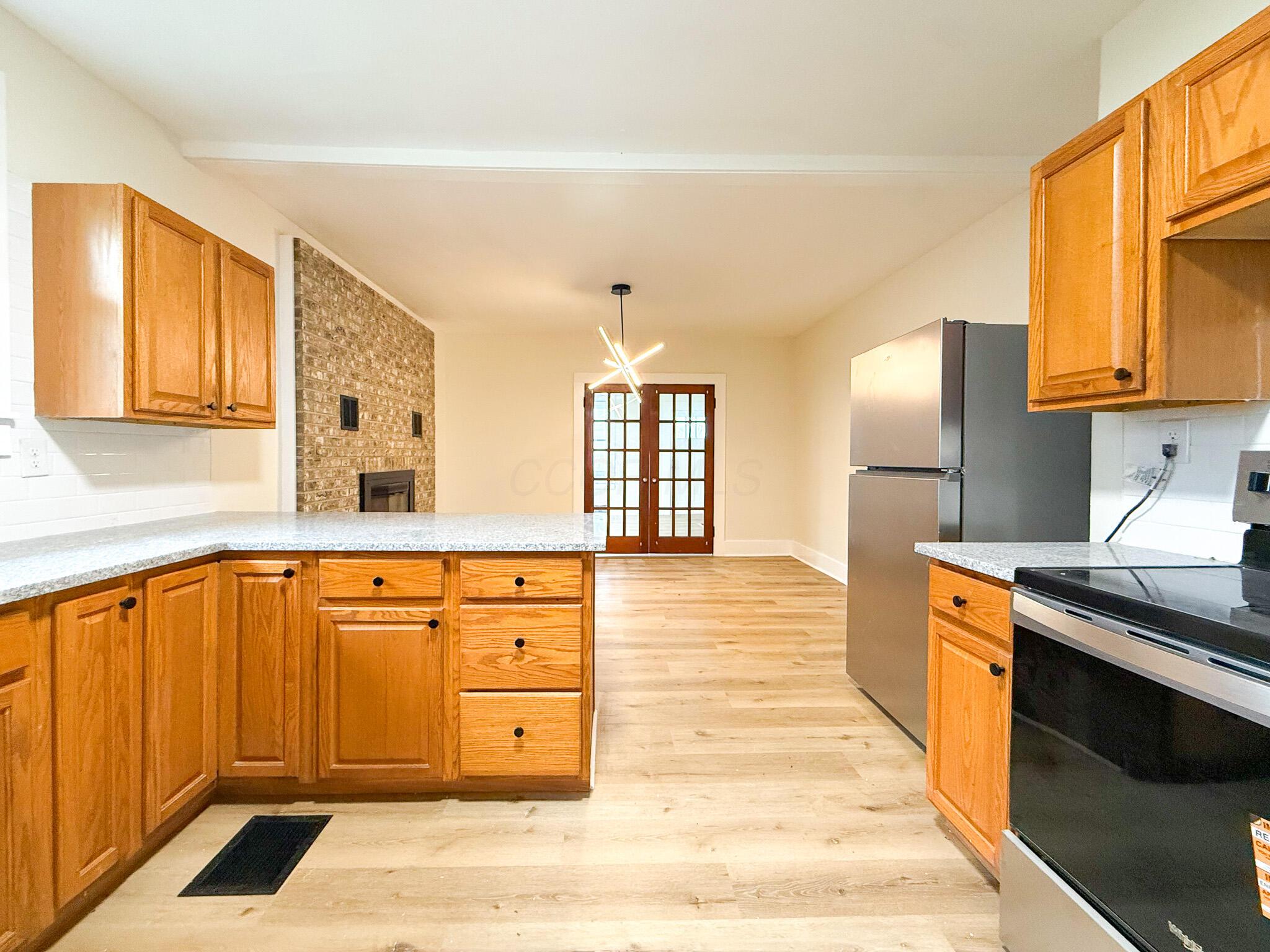 36006 Hocking Drive Property Photo 11