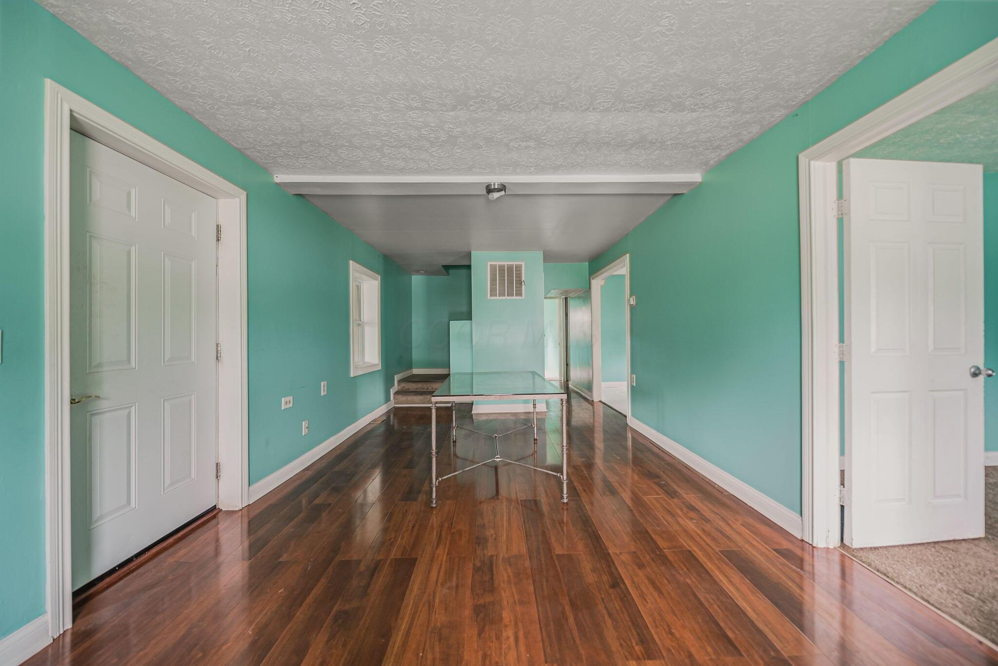 724 Glendower Avenue Property Photo 15