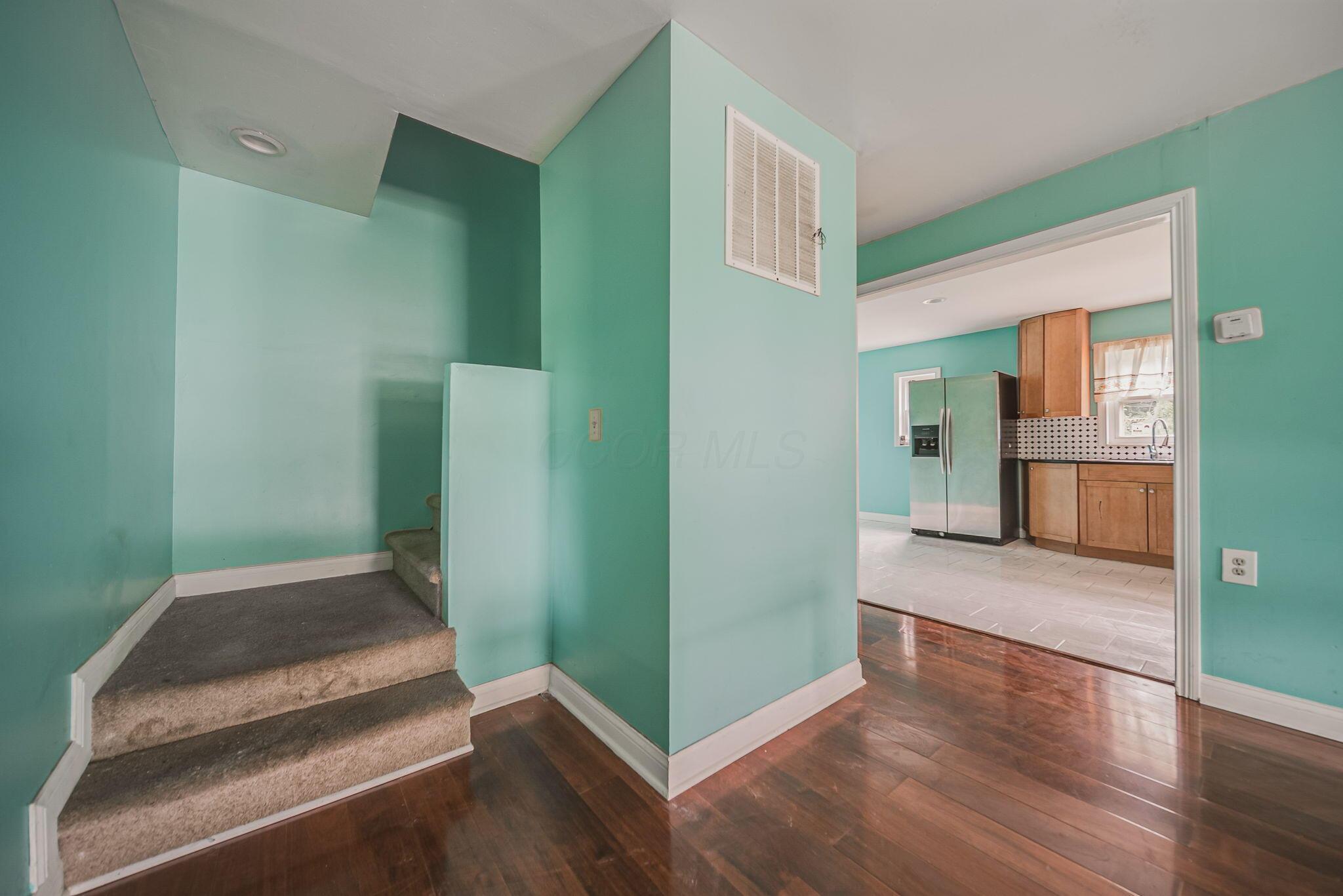 724 Glendower Avenue Property Photo 22