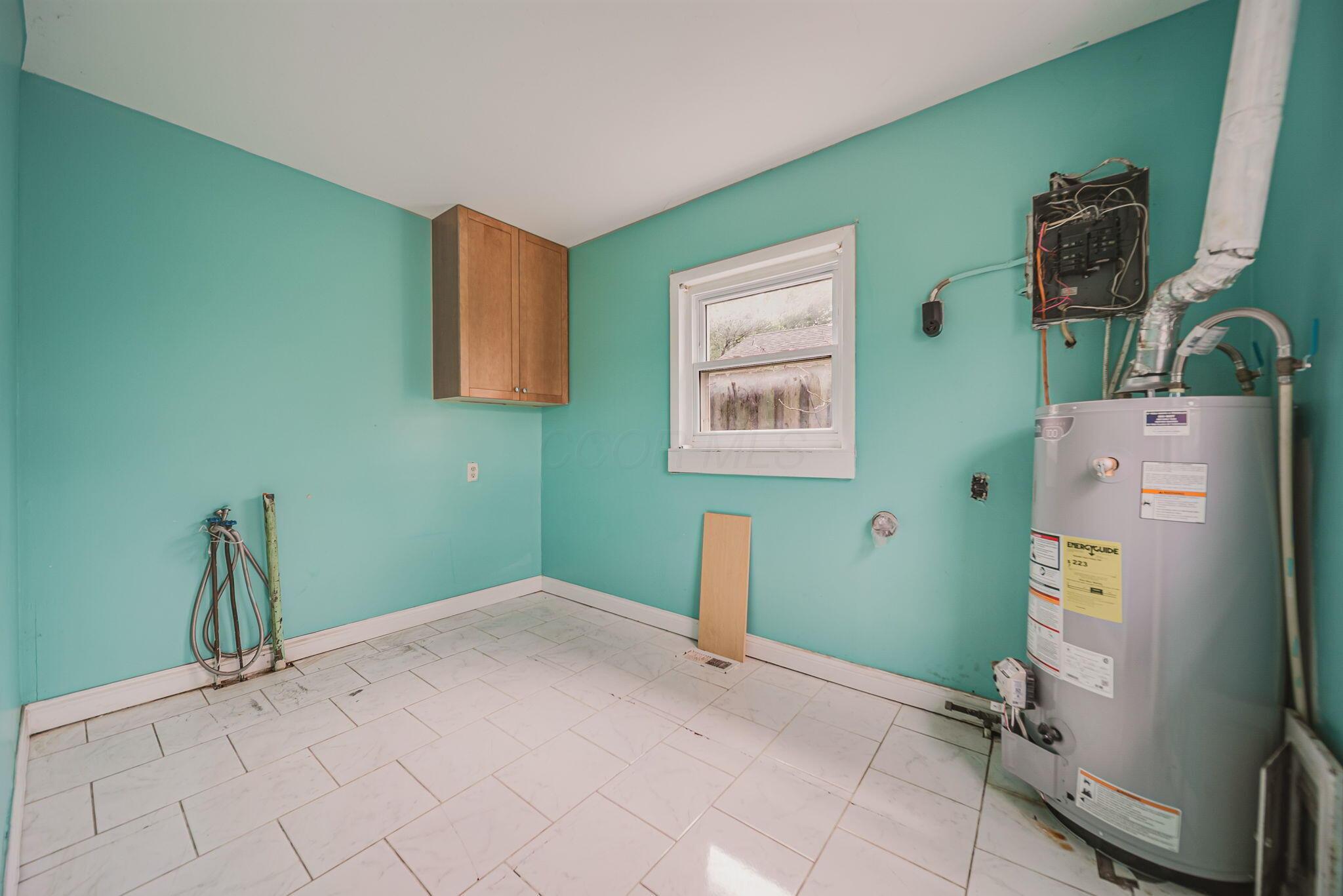 724 Glendower Avenue Property Photo 37