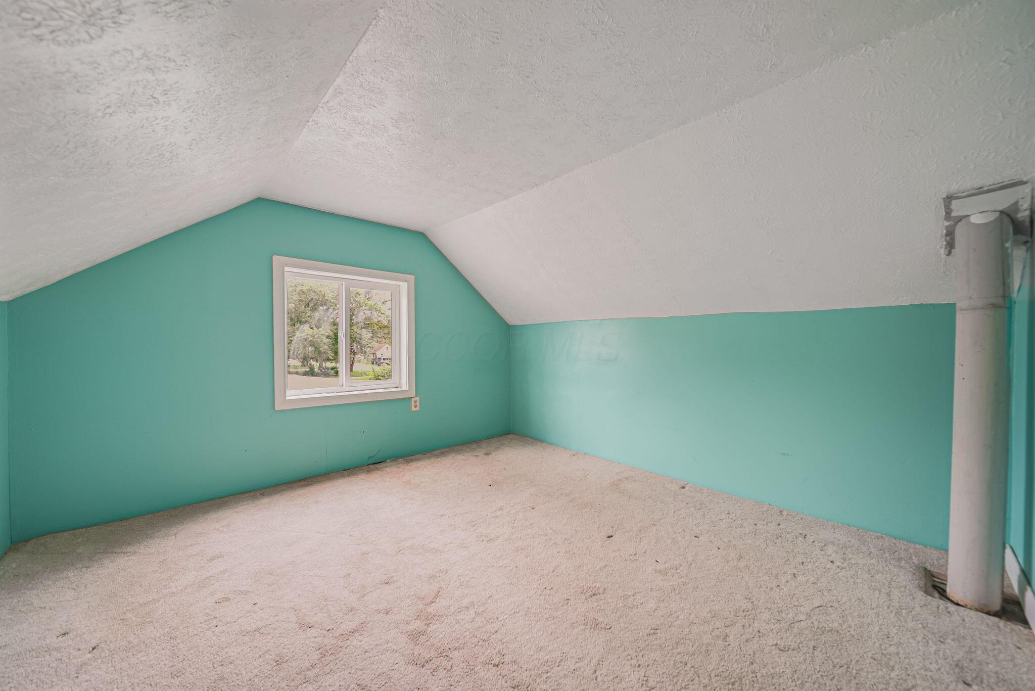 724 Glendower Avenue Property Photo 49
