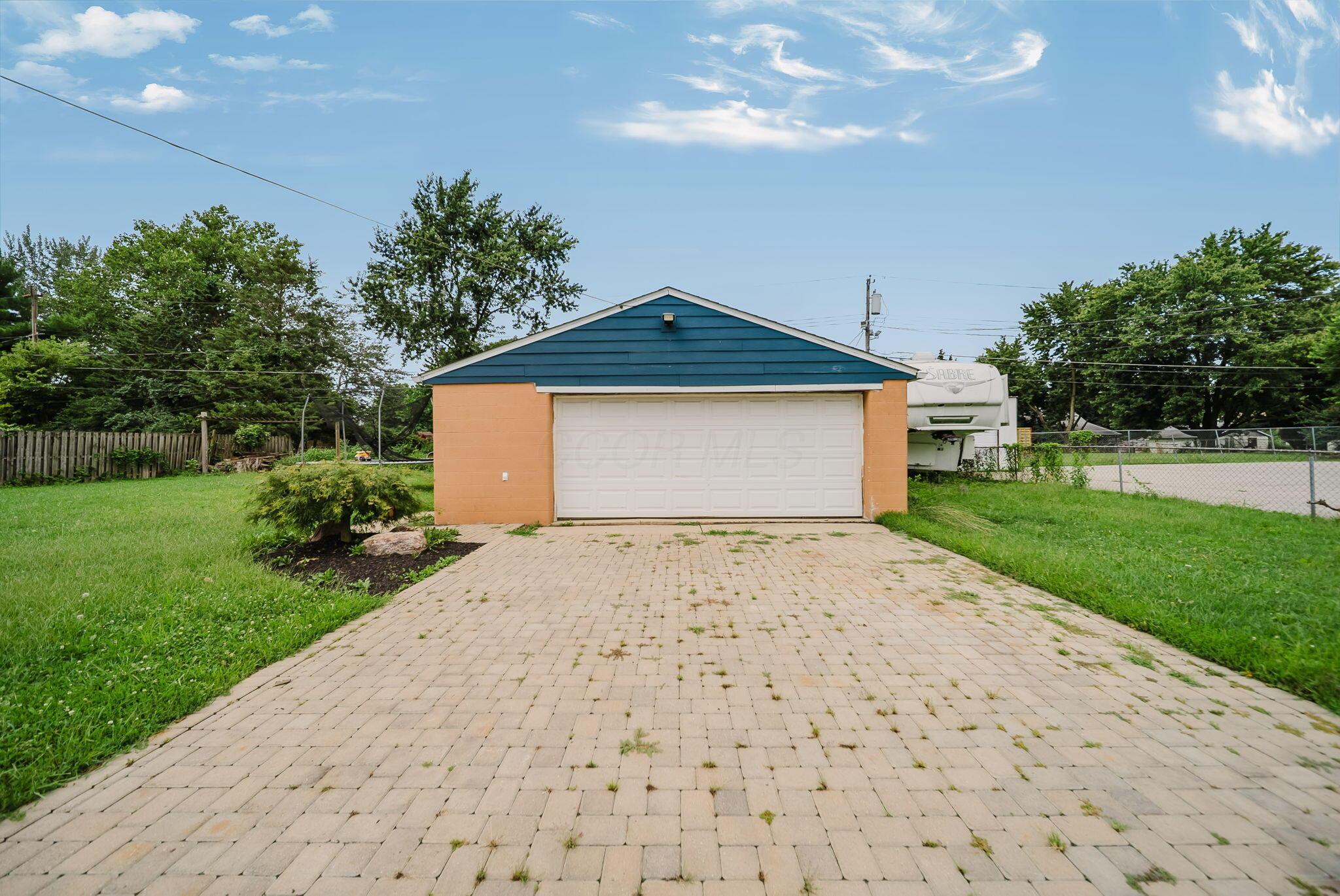 724 Glendower Avenue Property Photo 61