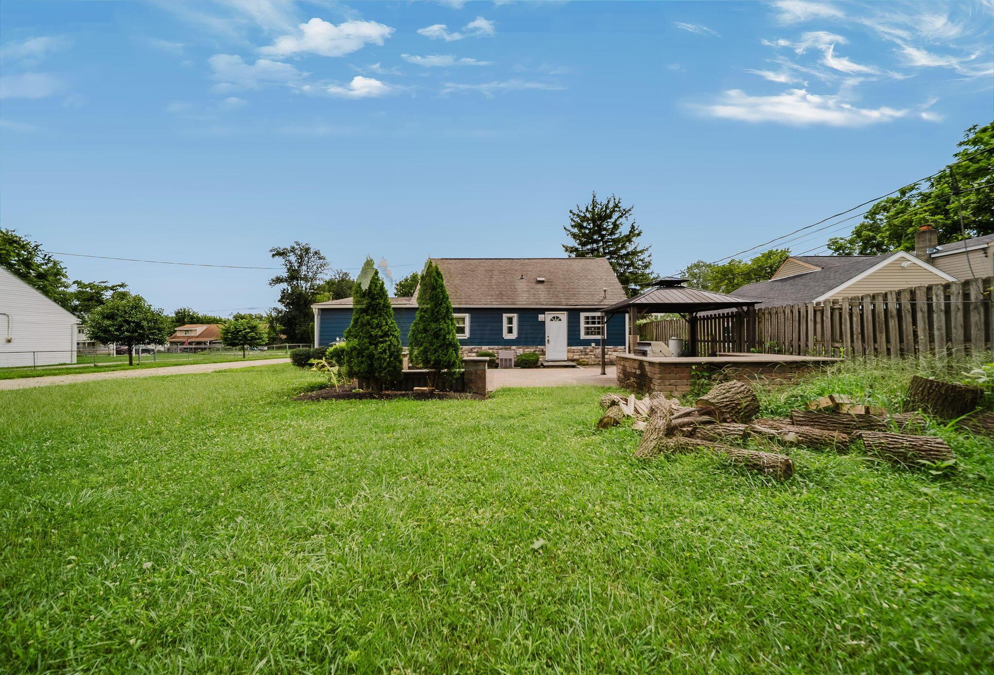 724 Glendower Avenue Property Photo 63