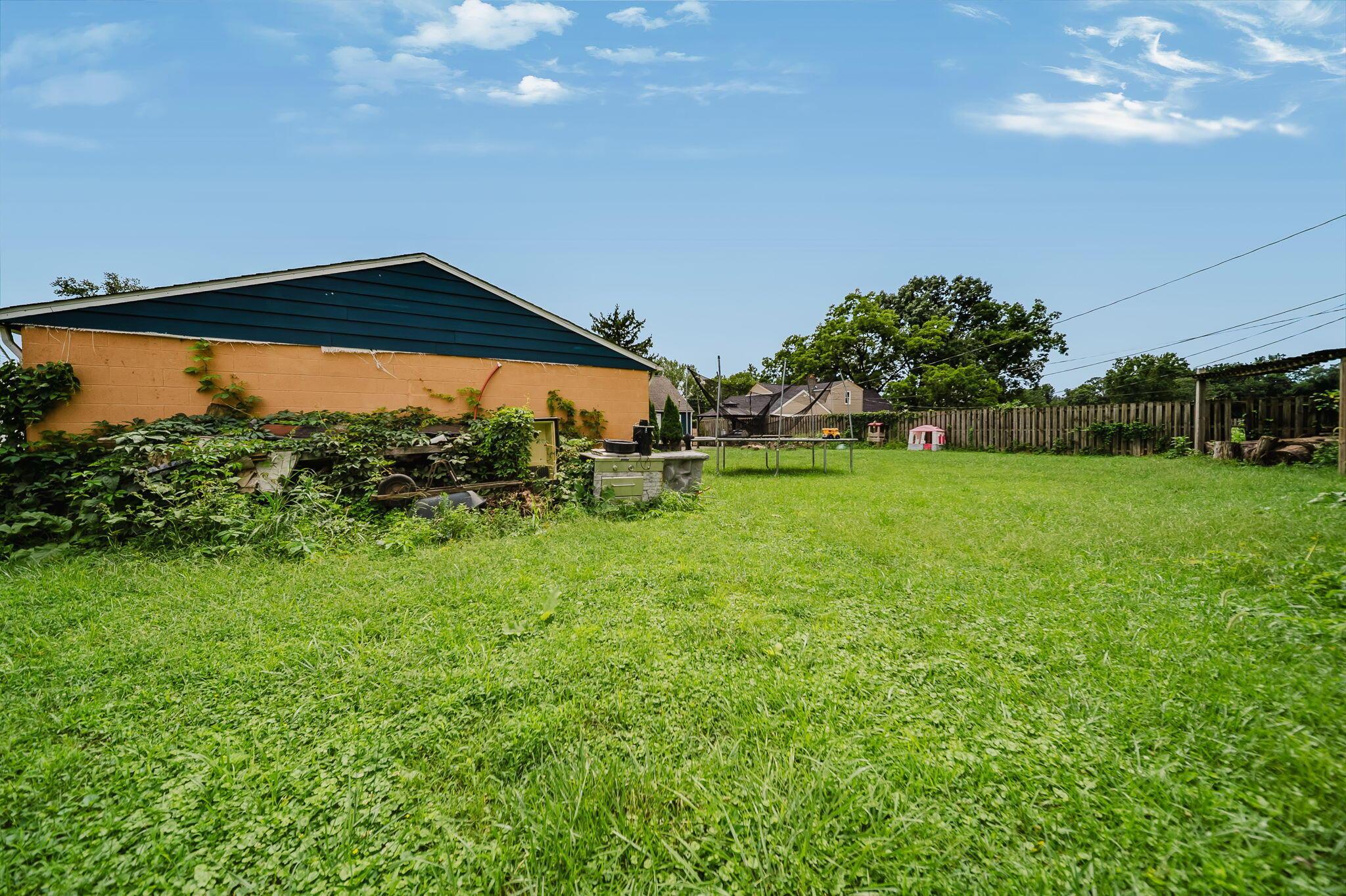 724 Glendower Avenue Property Photo 65