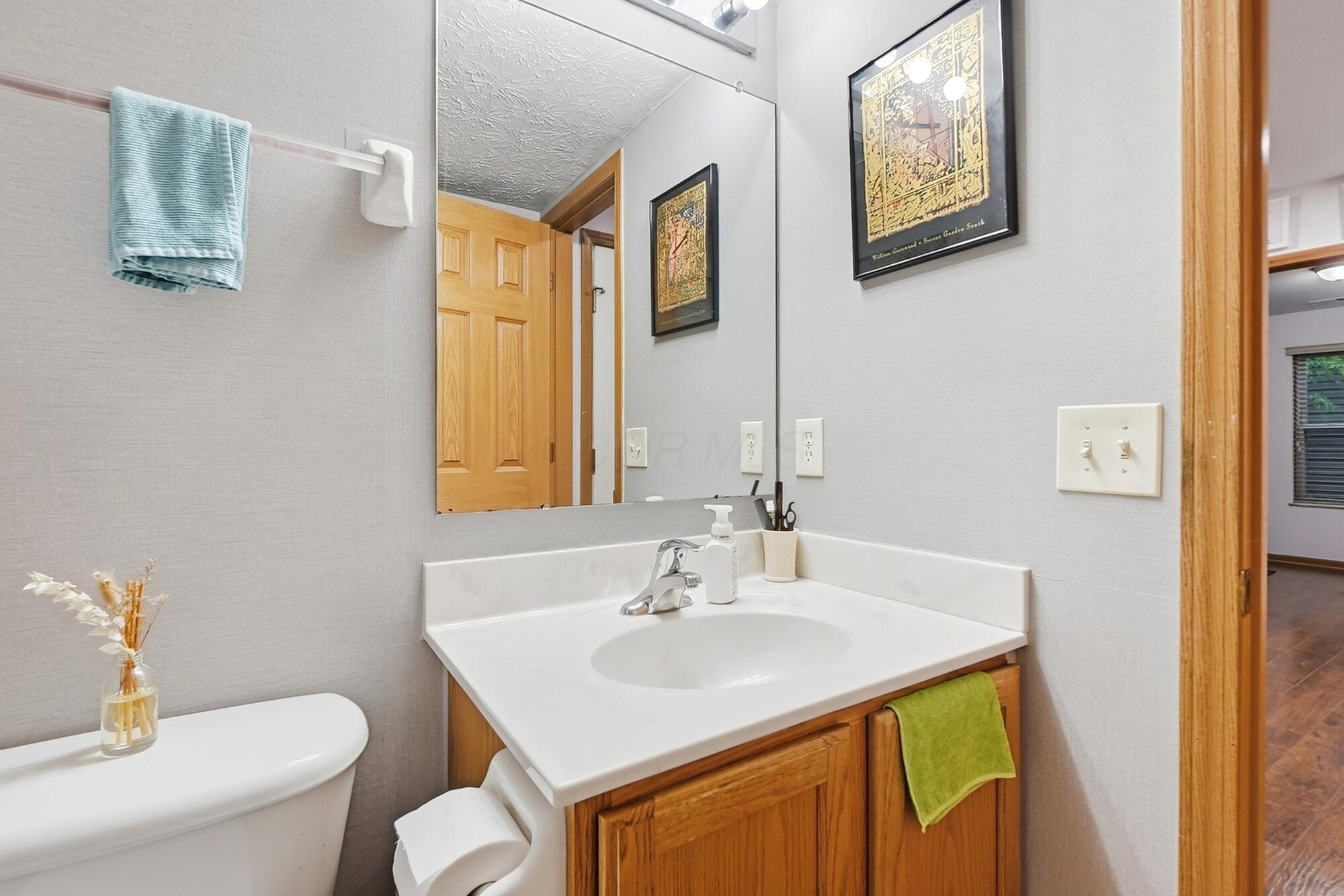 2389 Maple Hedge Way Property Photo 26