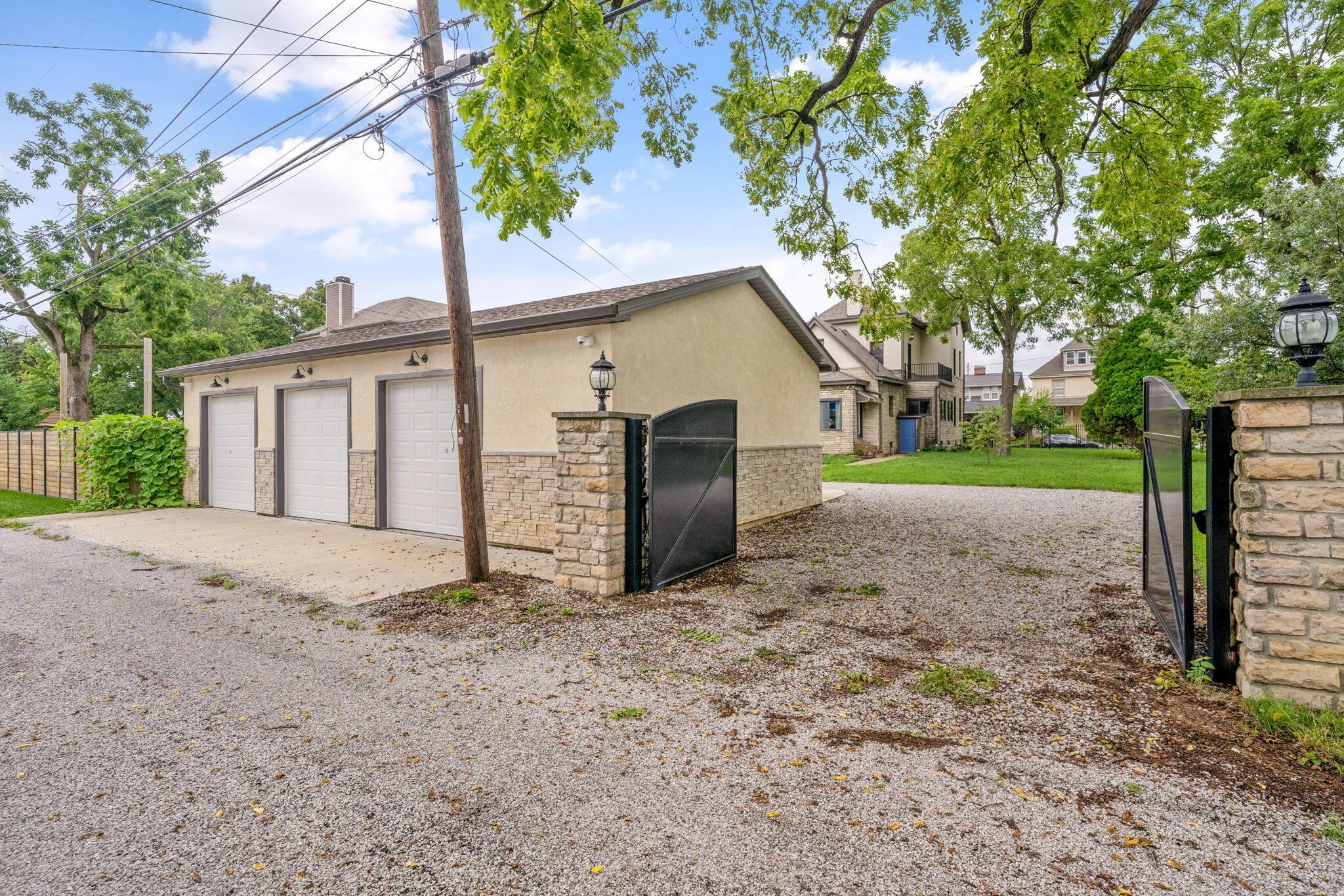 367 E Jenkins Avenue Property Photo 83