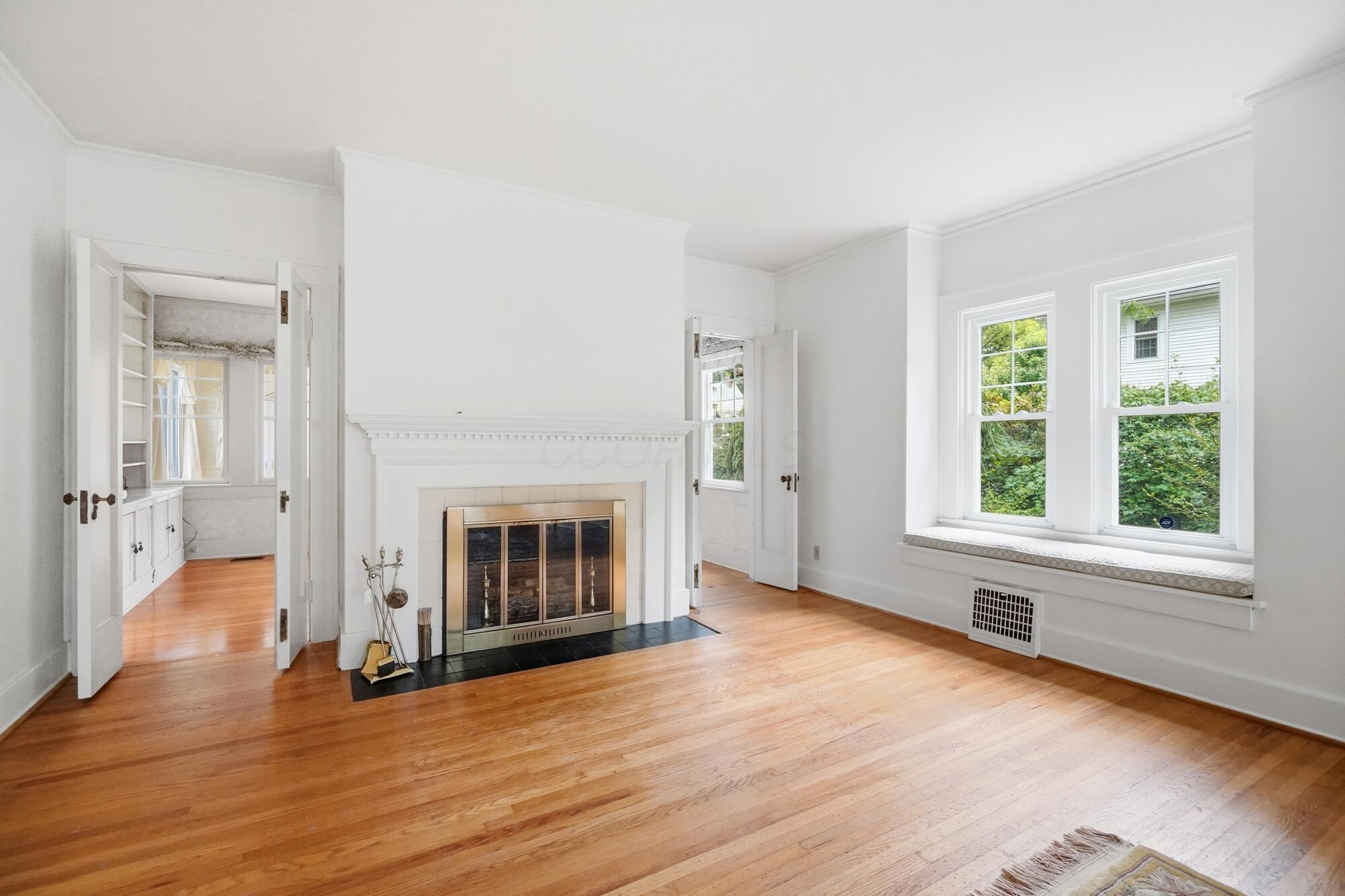 1824 Crescent Drive Property Photo 10