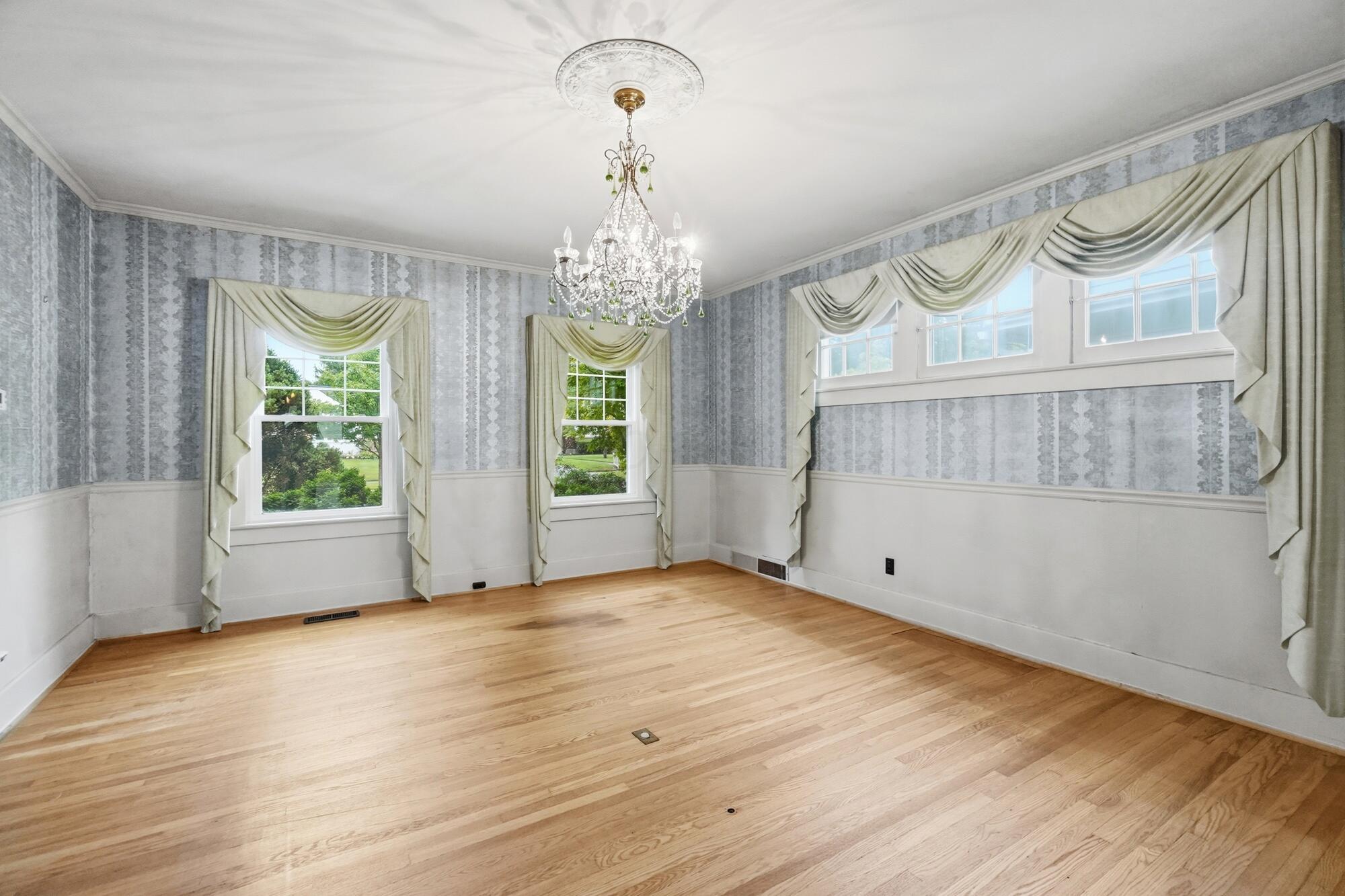 1824 Crescent Drive Property Photo 31
