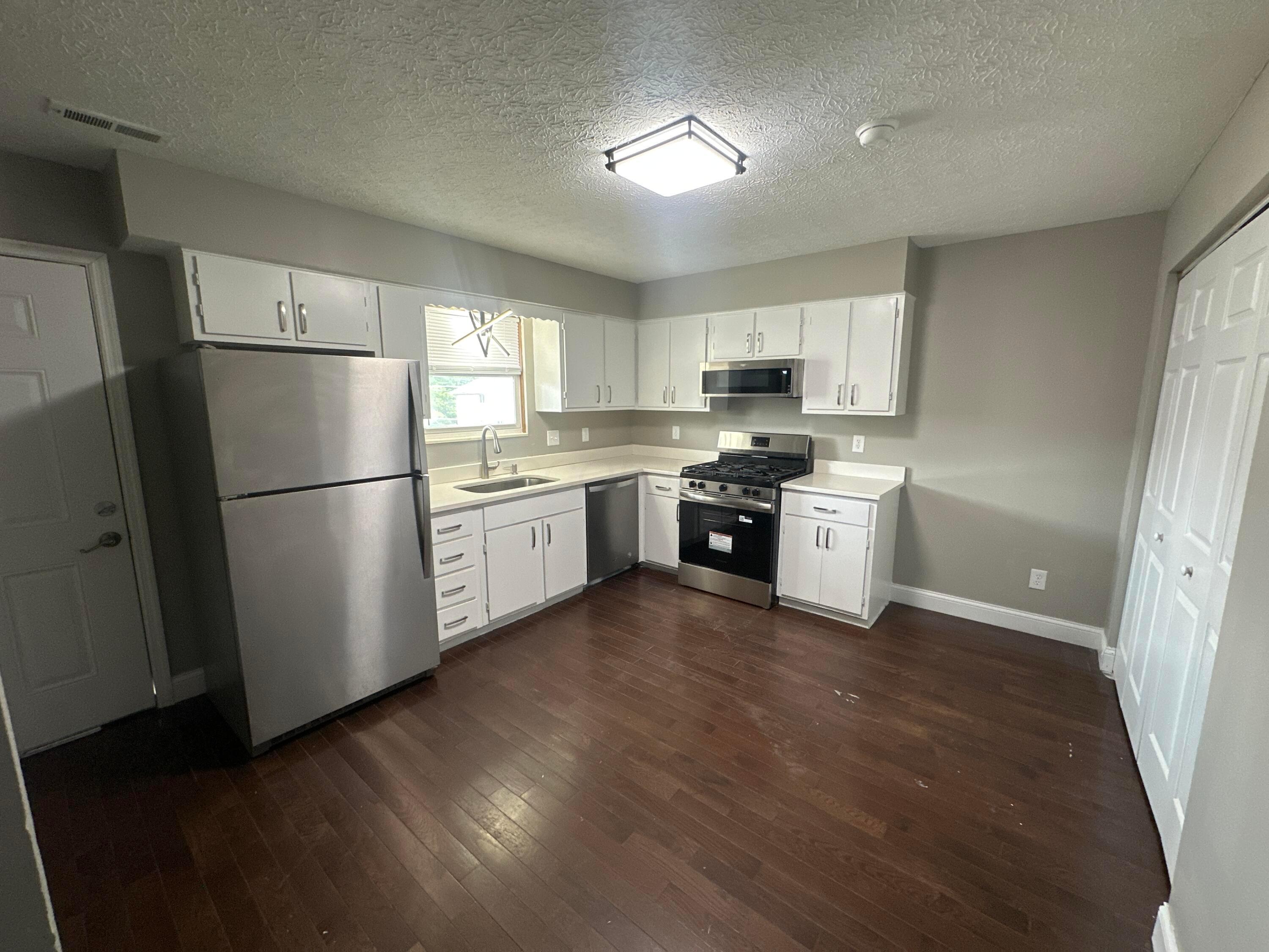 76 Chittenden Avenue Property Photo 8