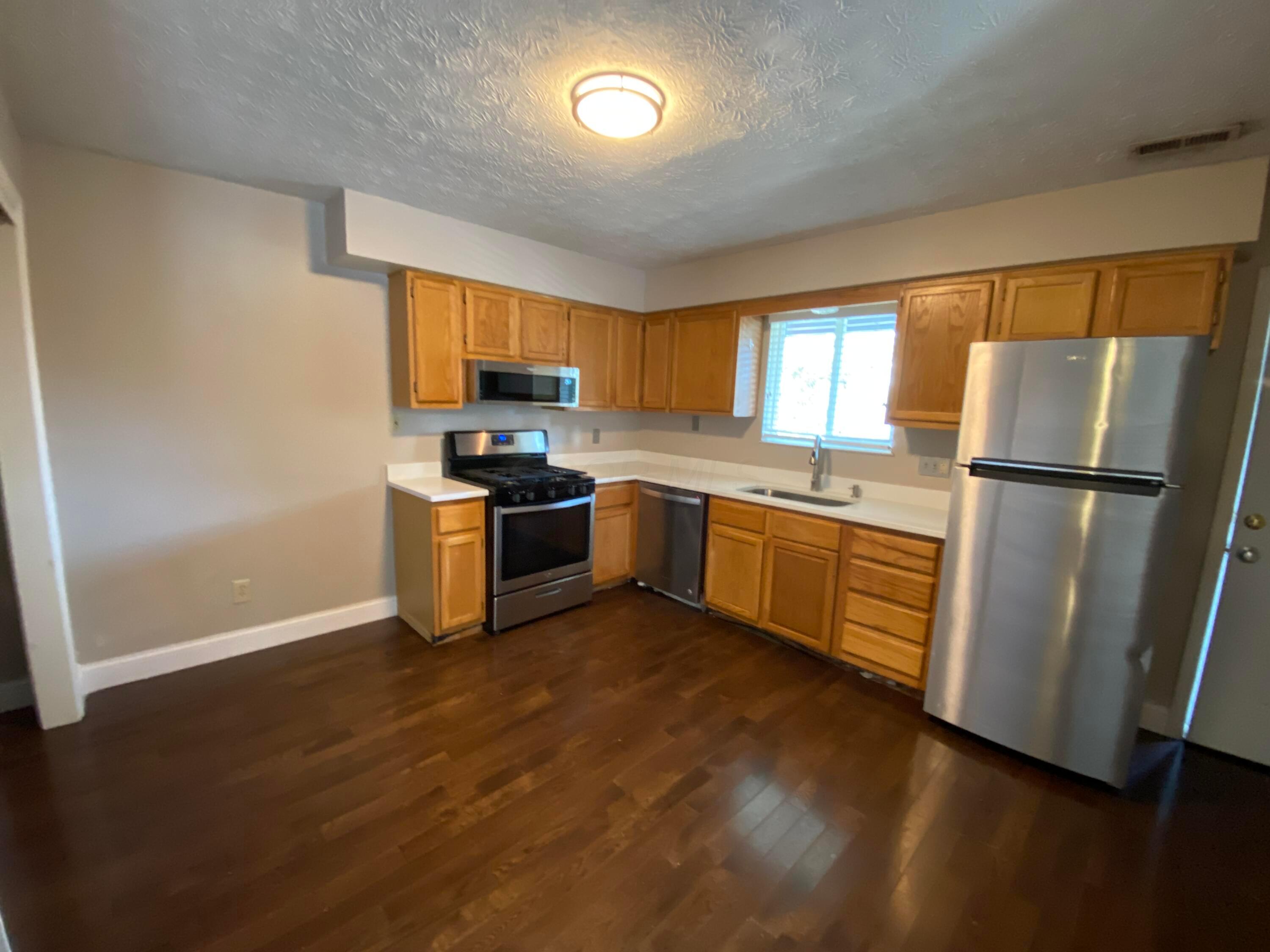 76 Chittenden Avenue Property Photo 15