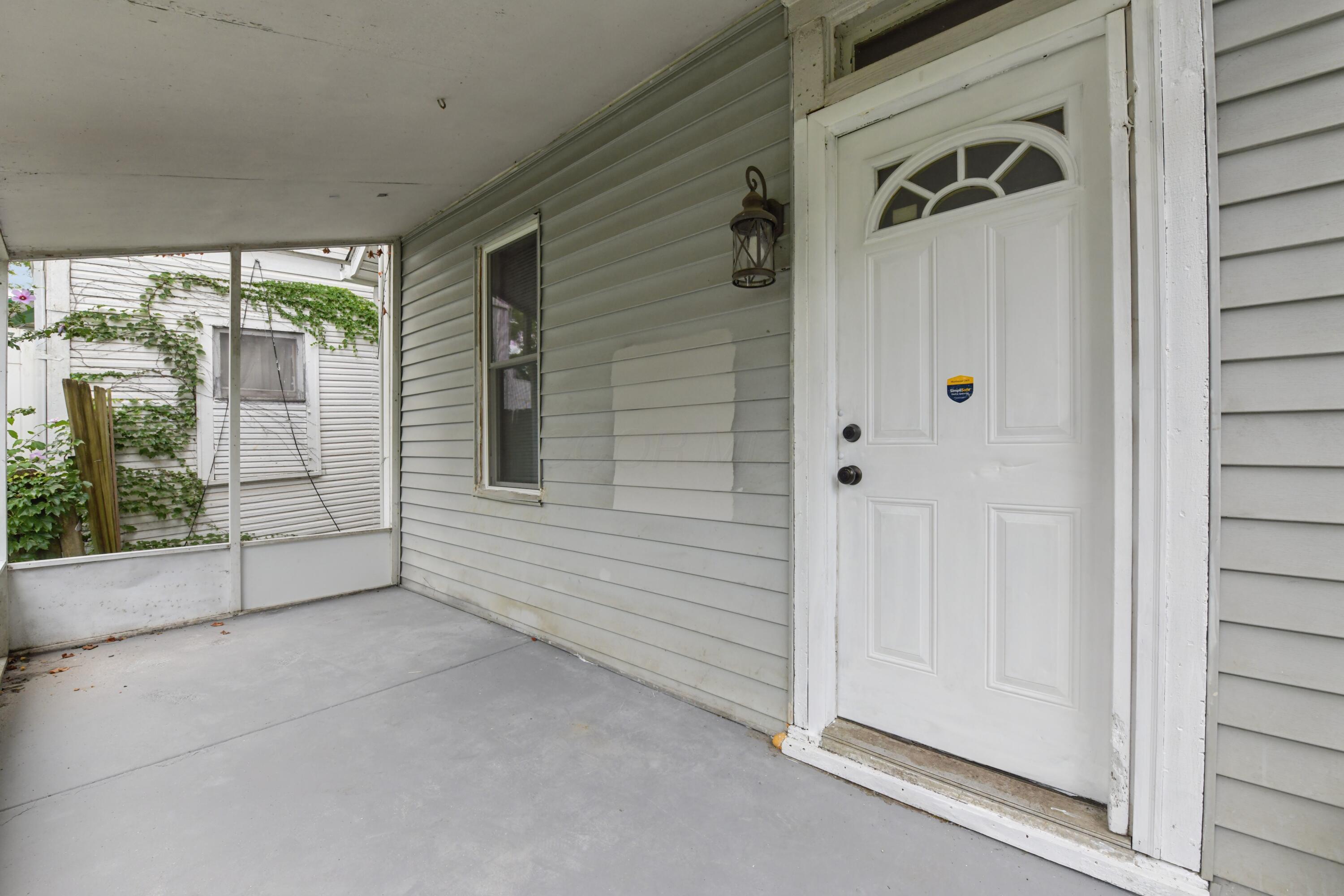 212 S Harris Avenue Property Photo 4