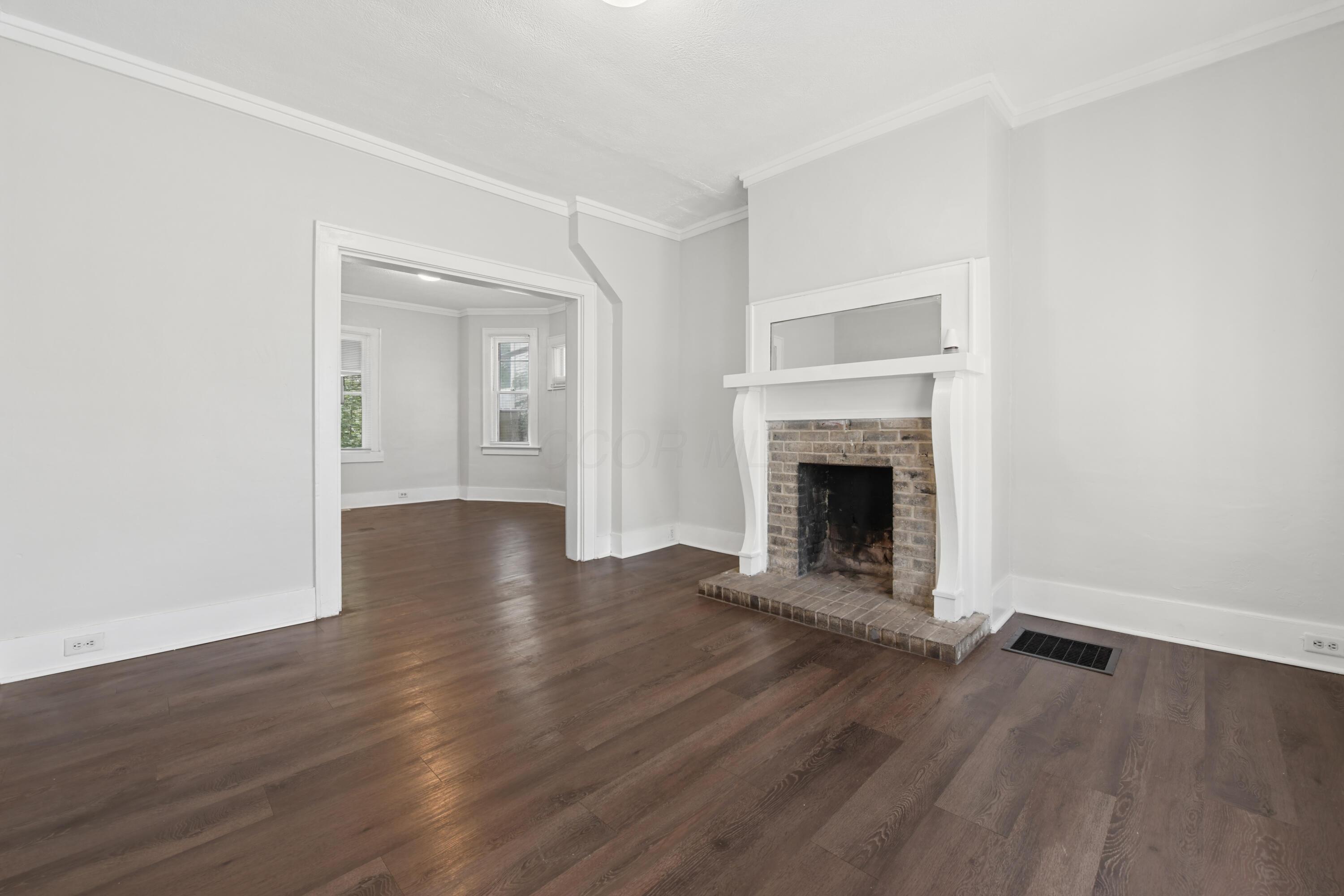 212 S Harris Avenue Property Photo 6