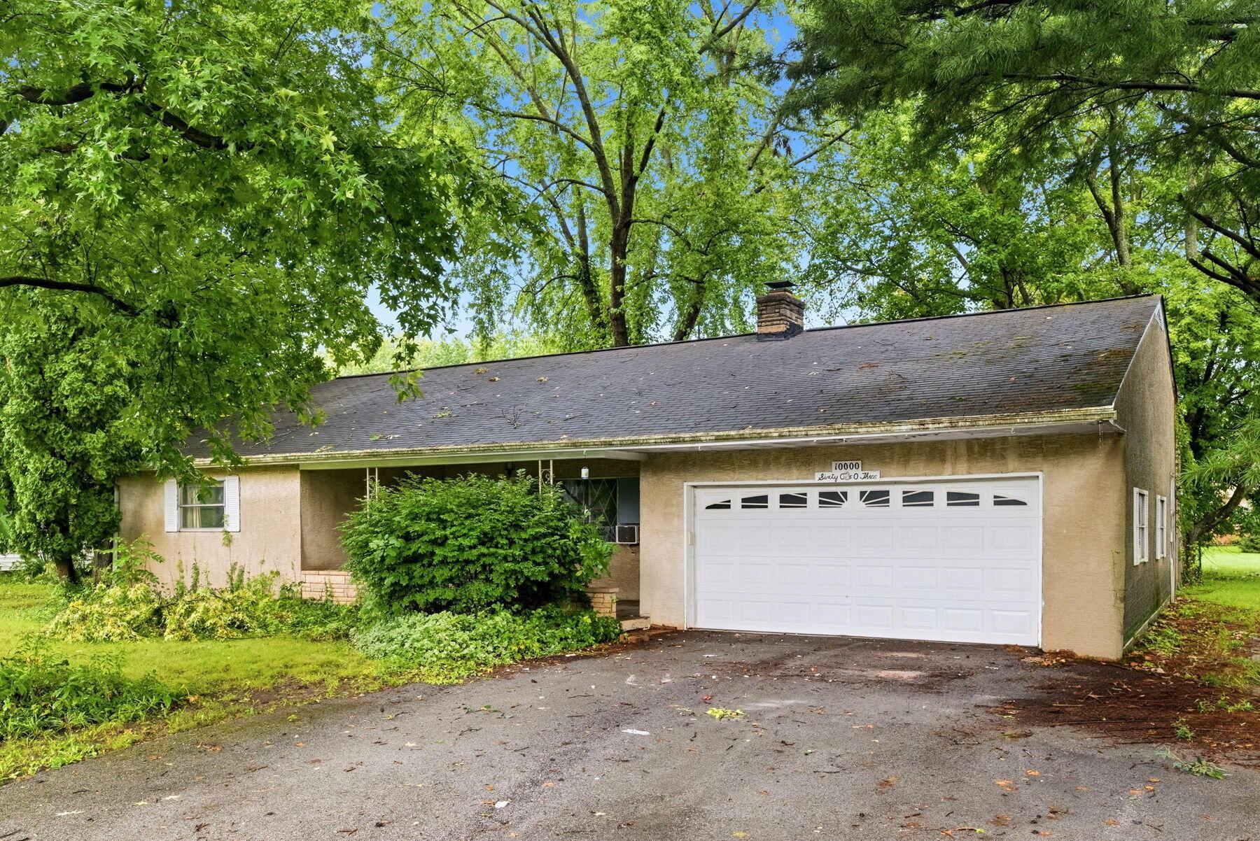 6103 S Old 3c Highway Property Photo 1