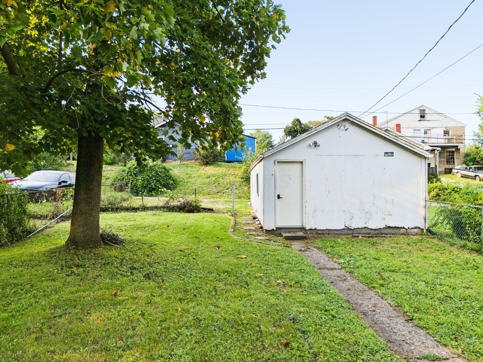 442 Clarendon Street Property Photo 43