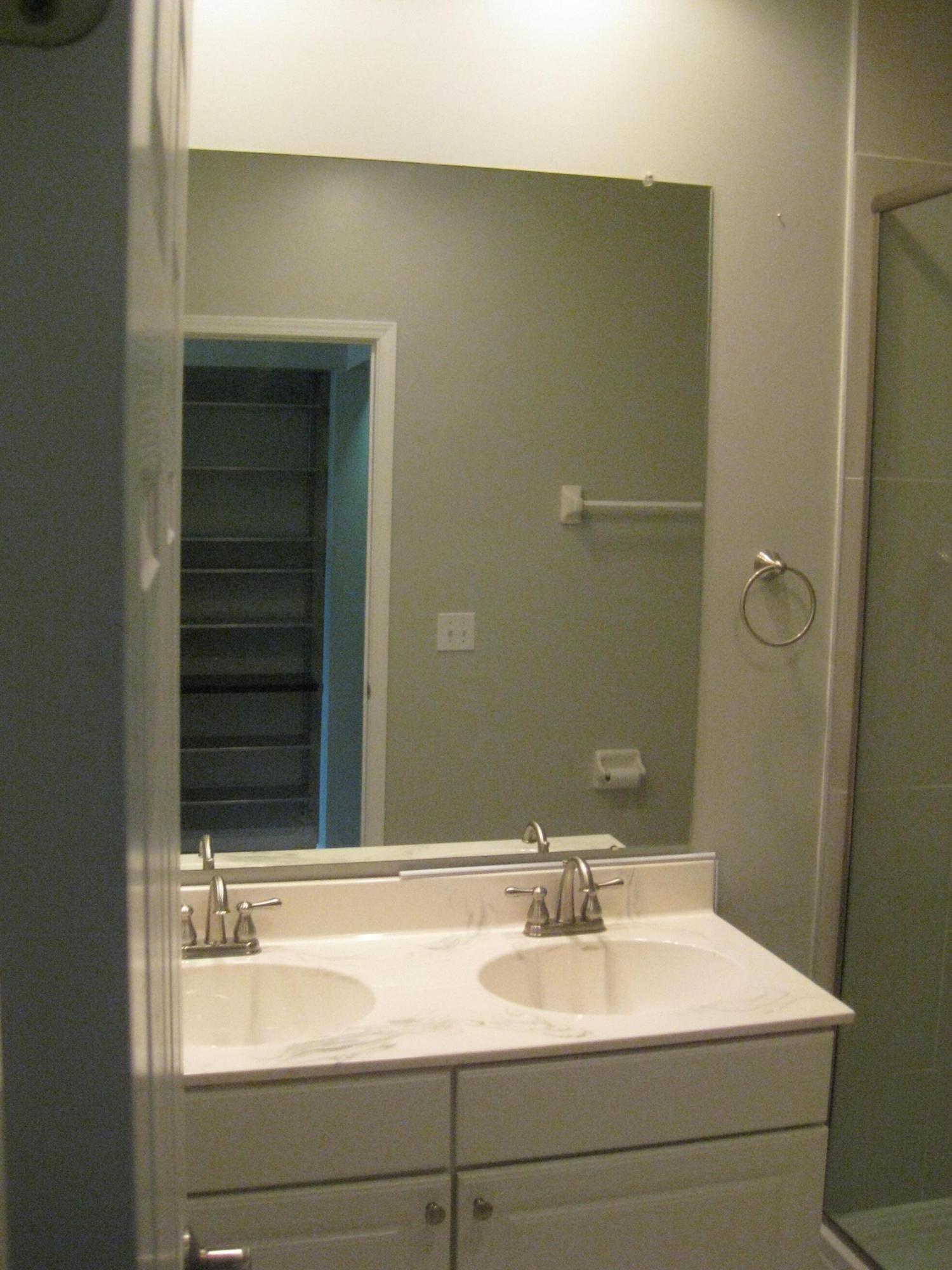 2245 Riverside Drive, 301 Property Photo 12