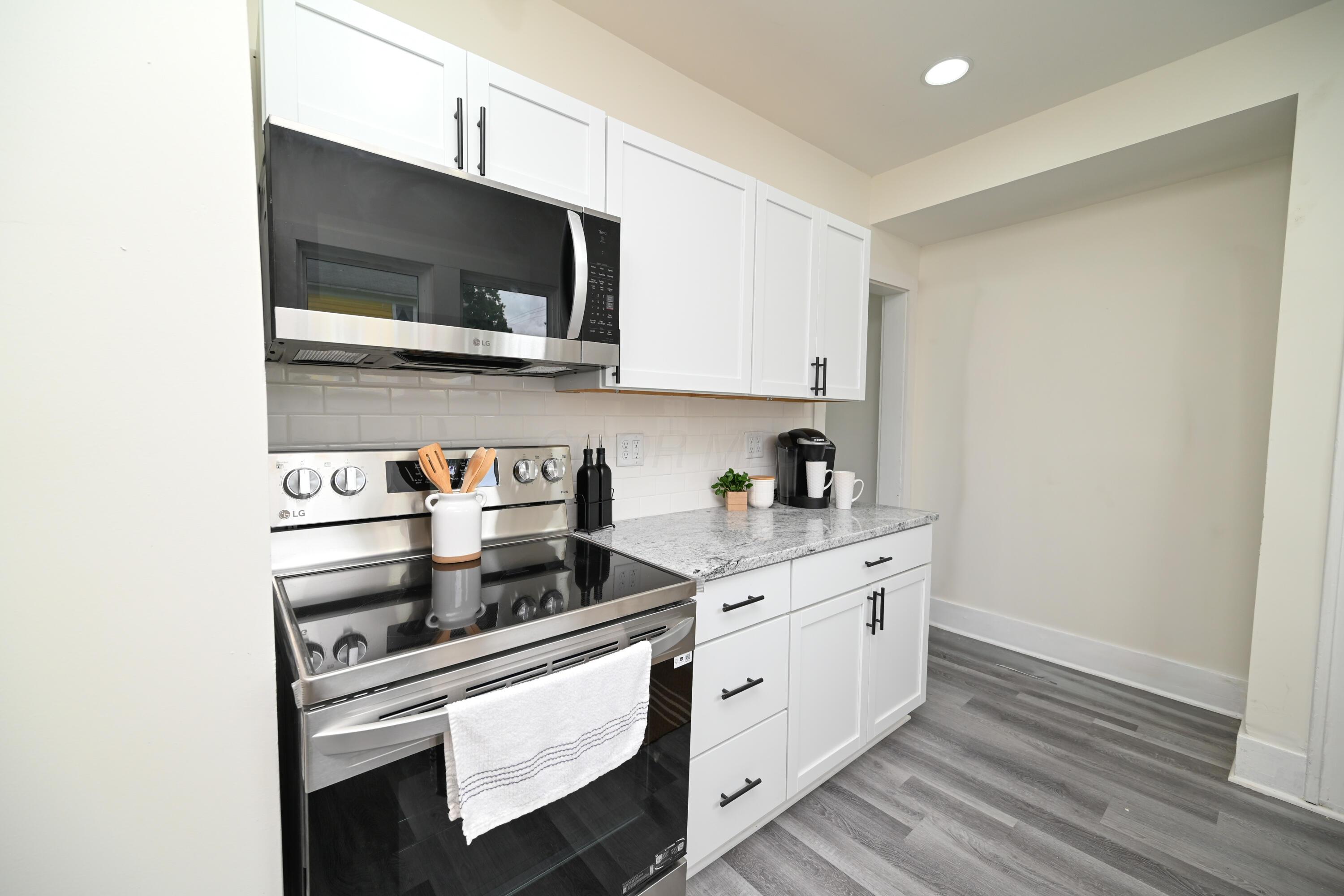 222 E Summit Street Property Photo 15