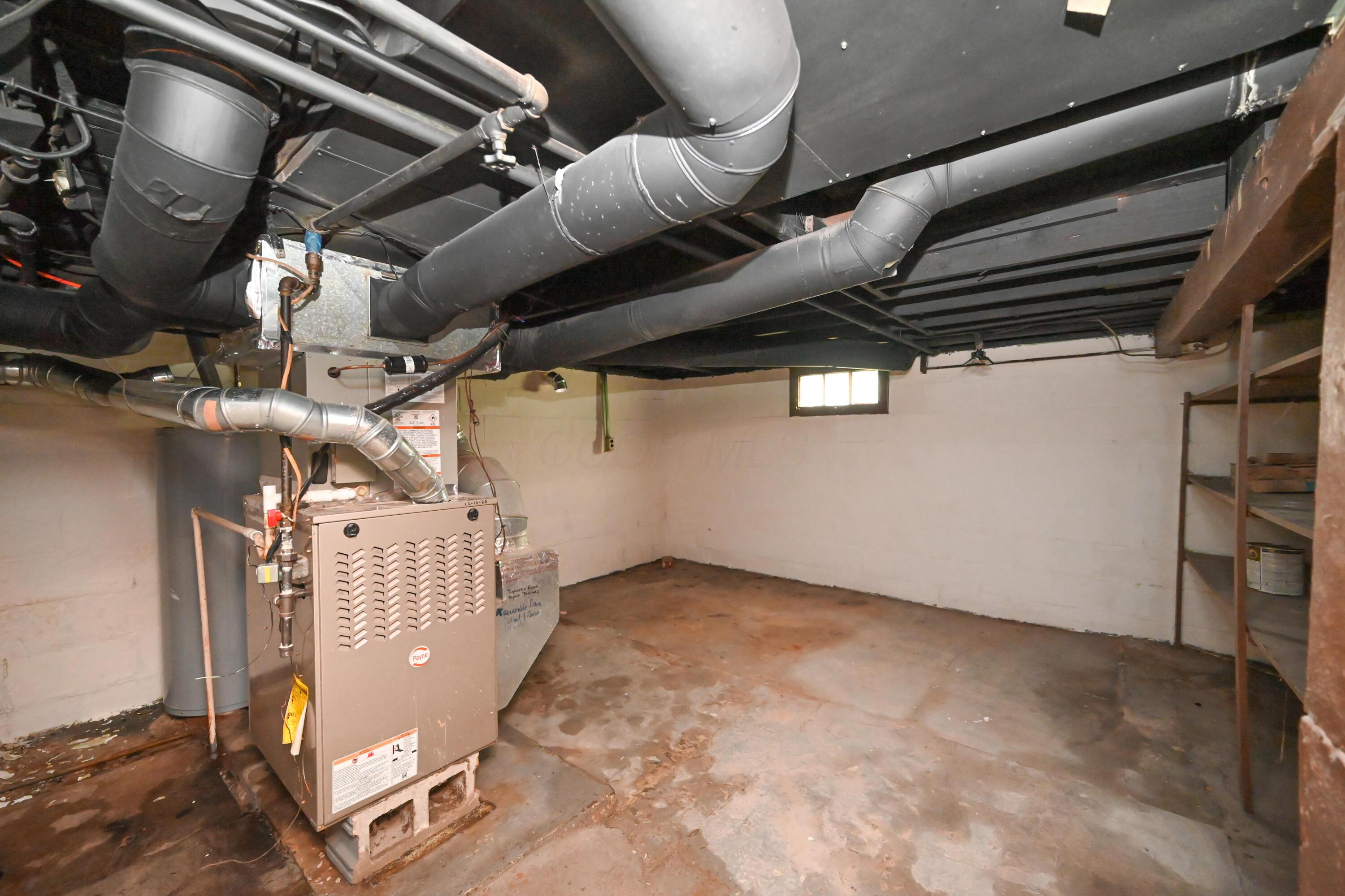 222 E Summit Street Property Photo 30