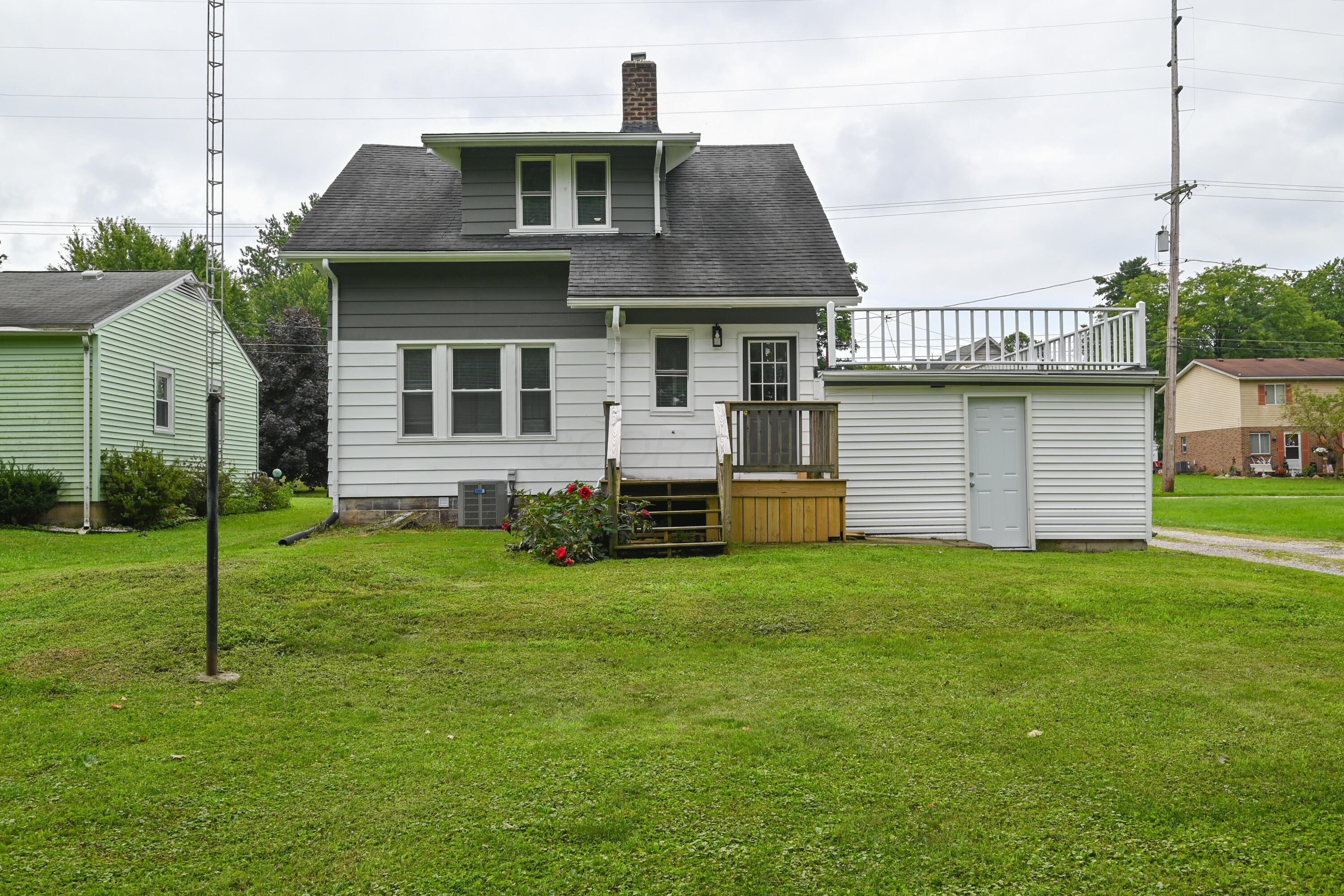 222 E Summit Street Property Photo 33
