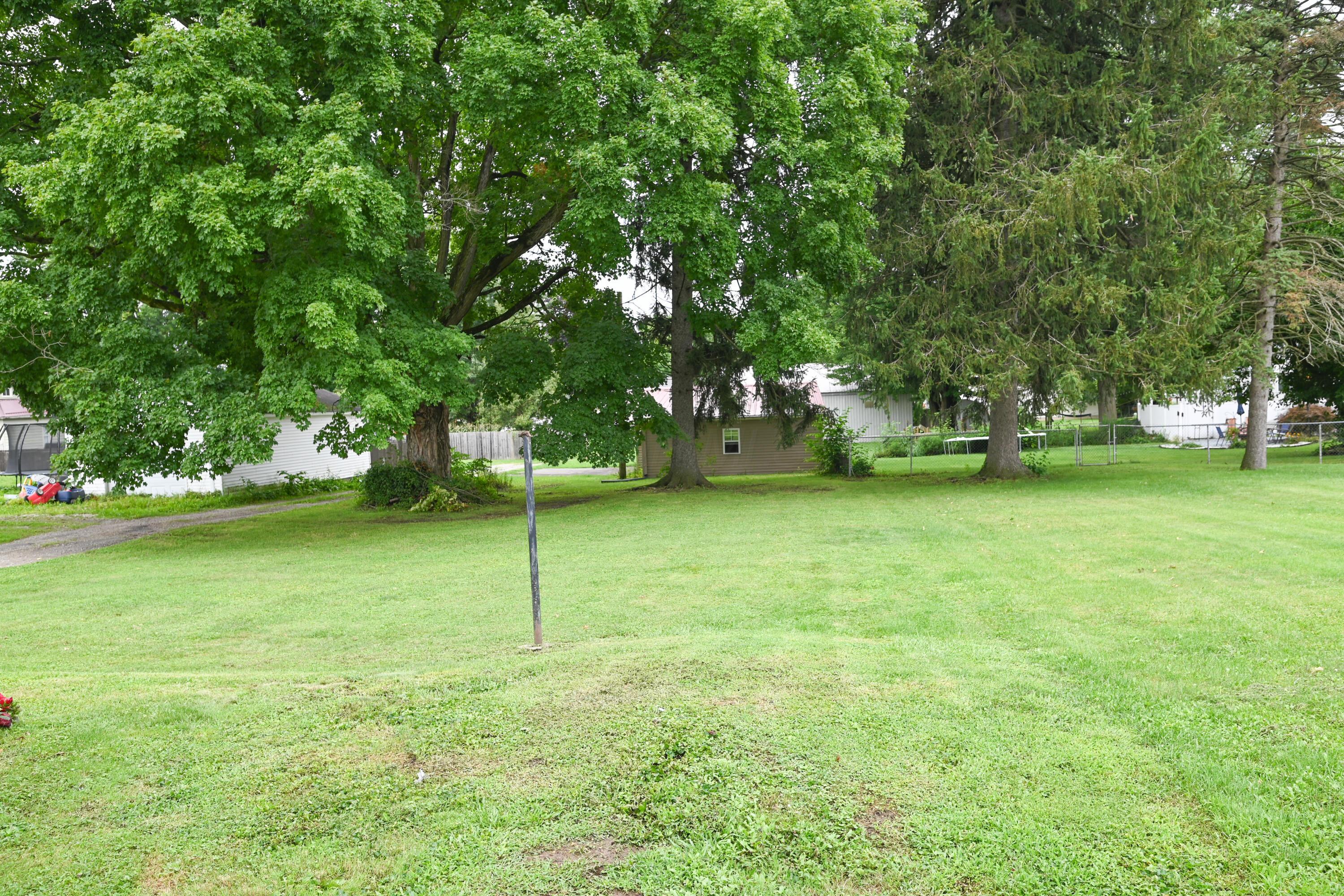 222 E Summit Street Property Photo 35