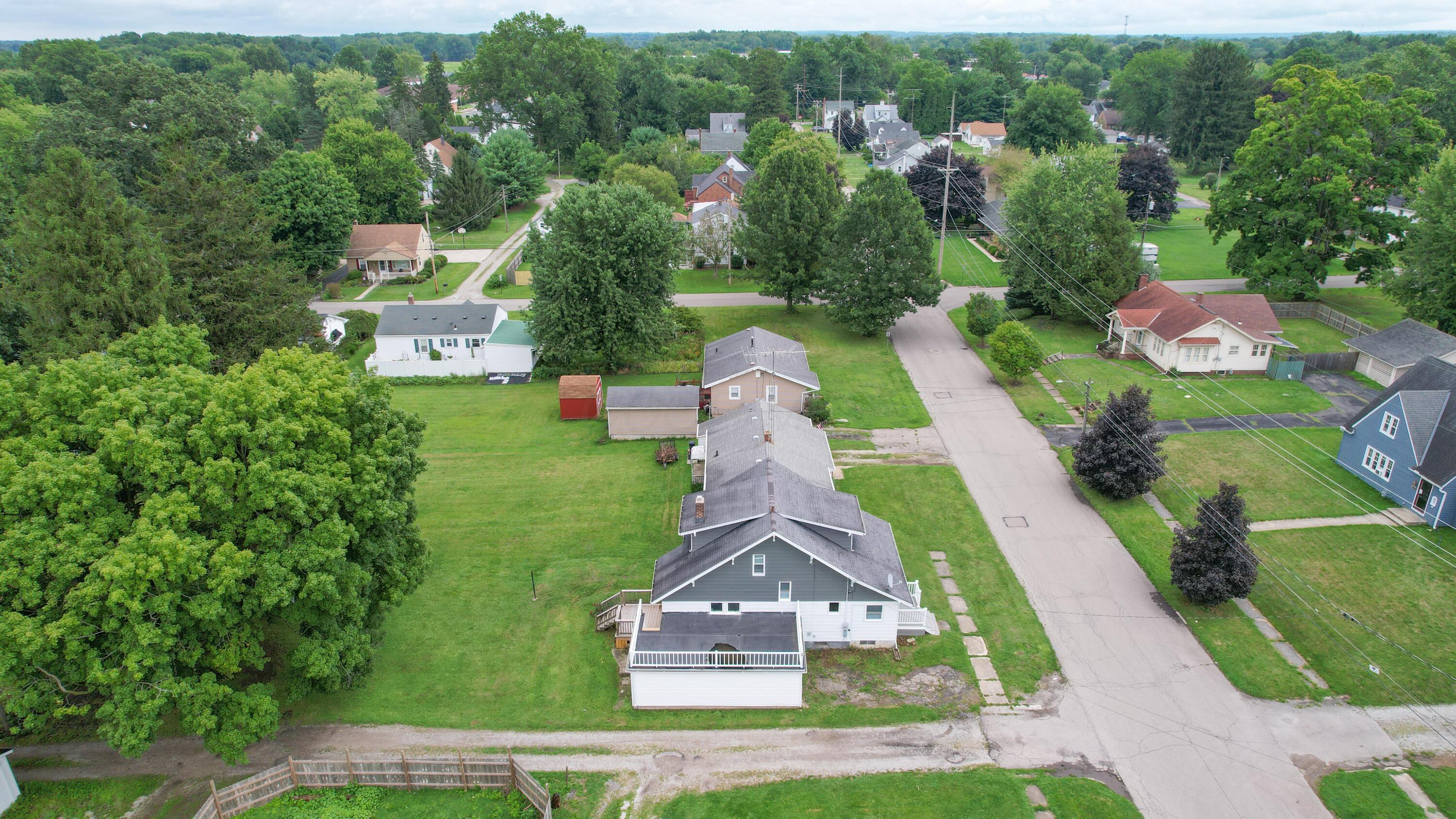 222 E Summit Street Property Photo 43
