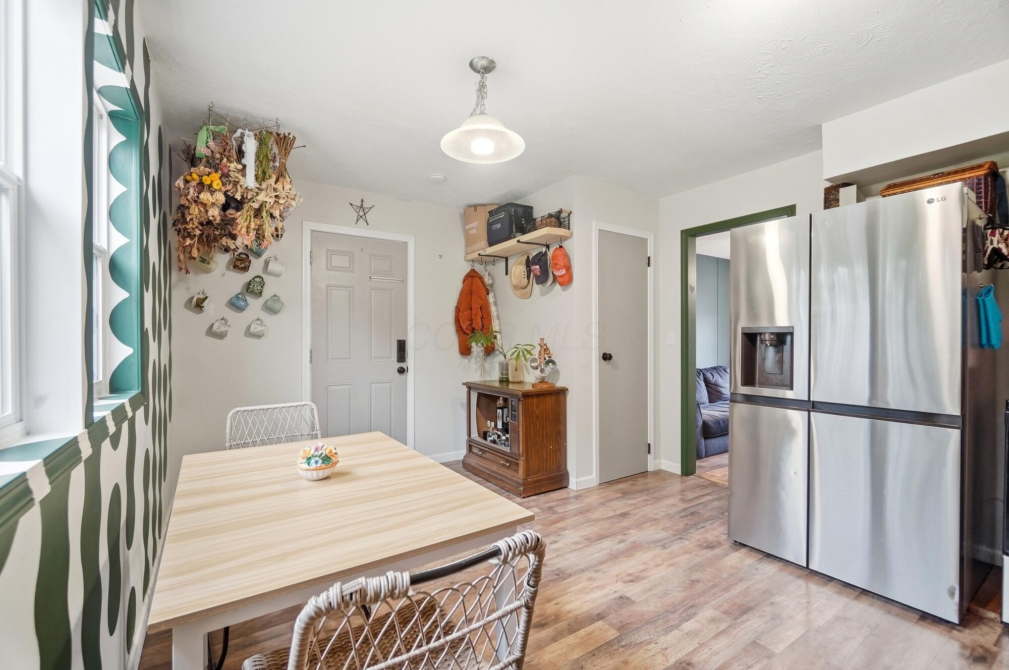 596 Easy Street Property Photo 22