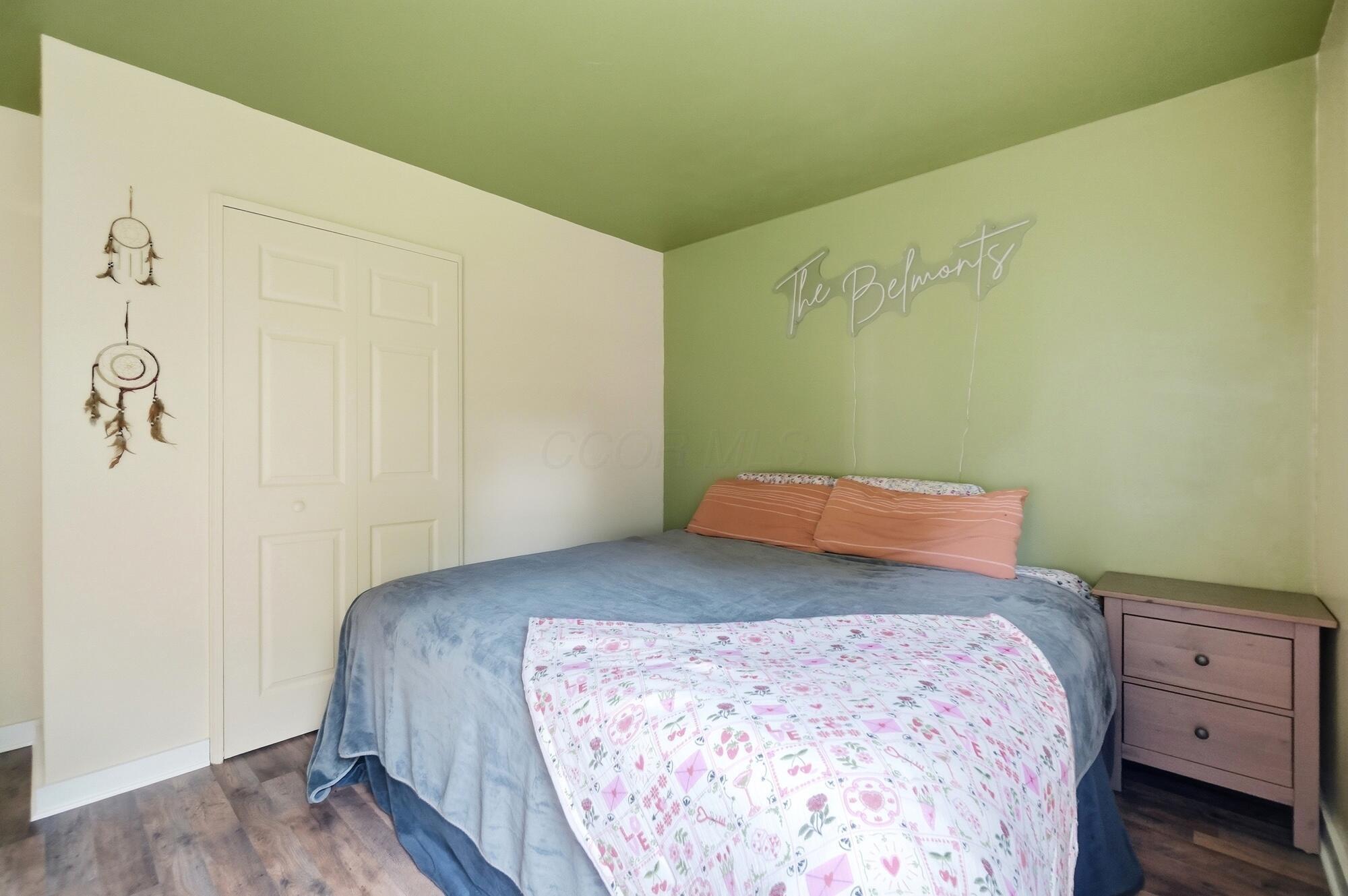 596 Easy Street Property Photo 25