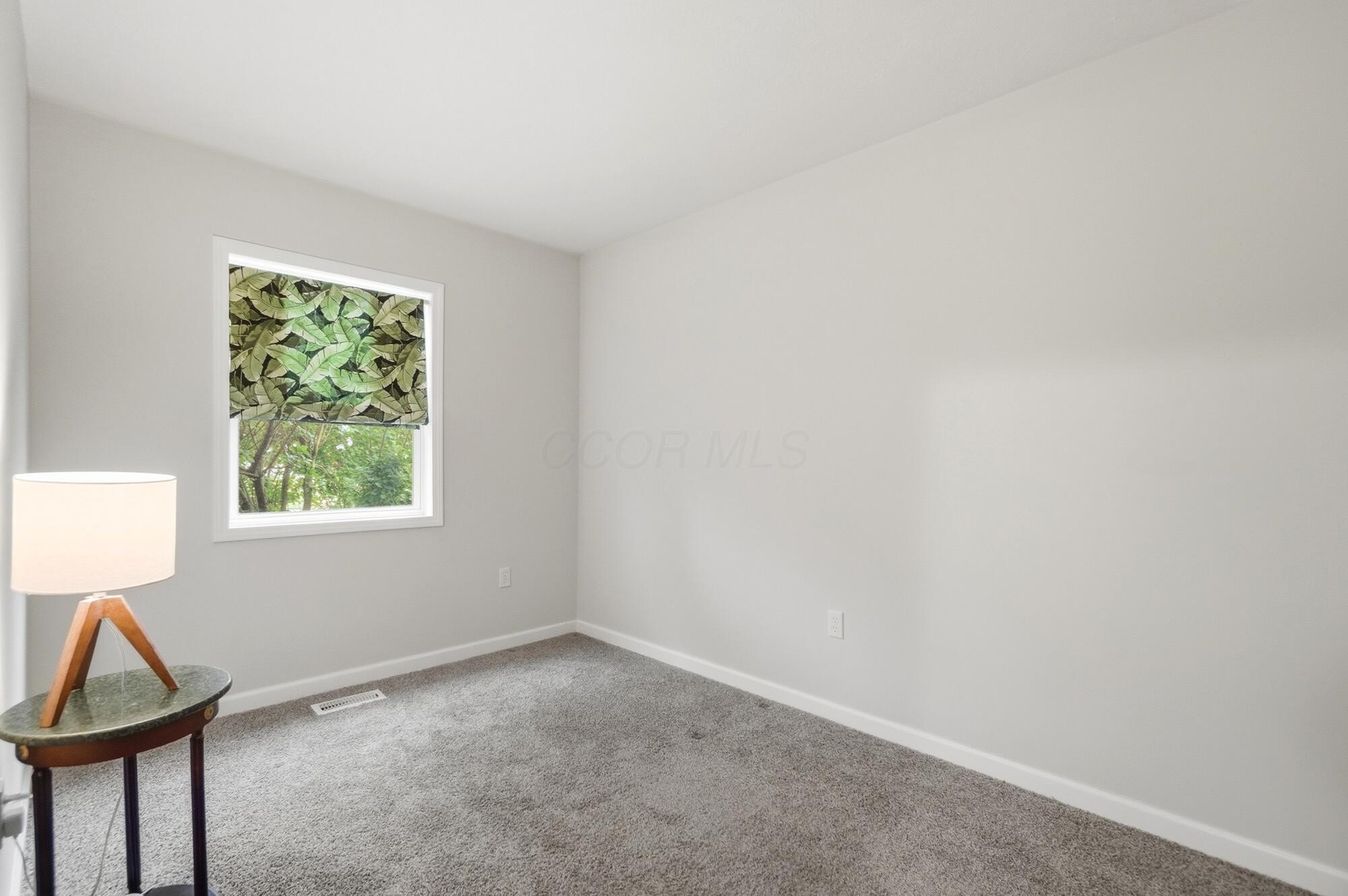 596 Easy Street Property Photo 31