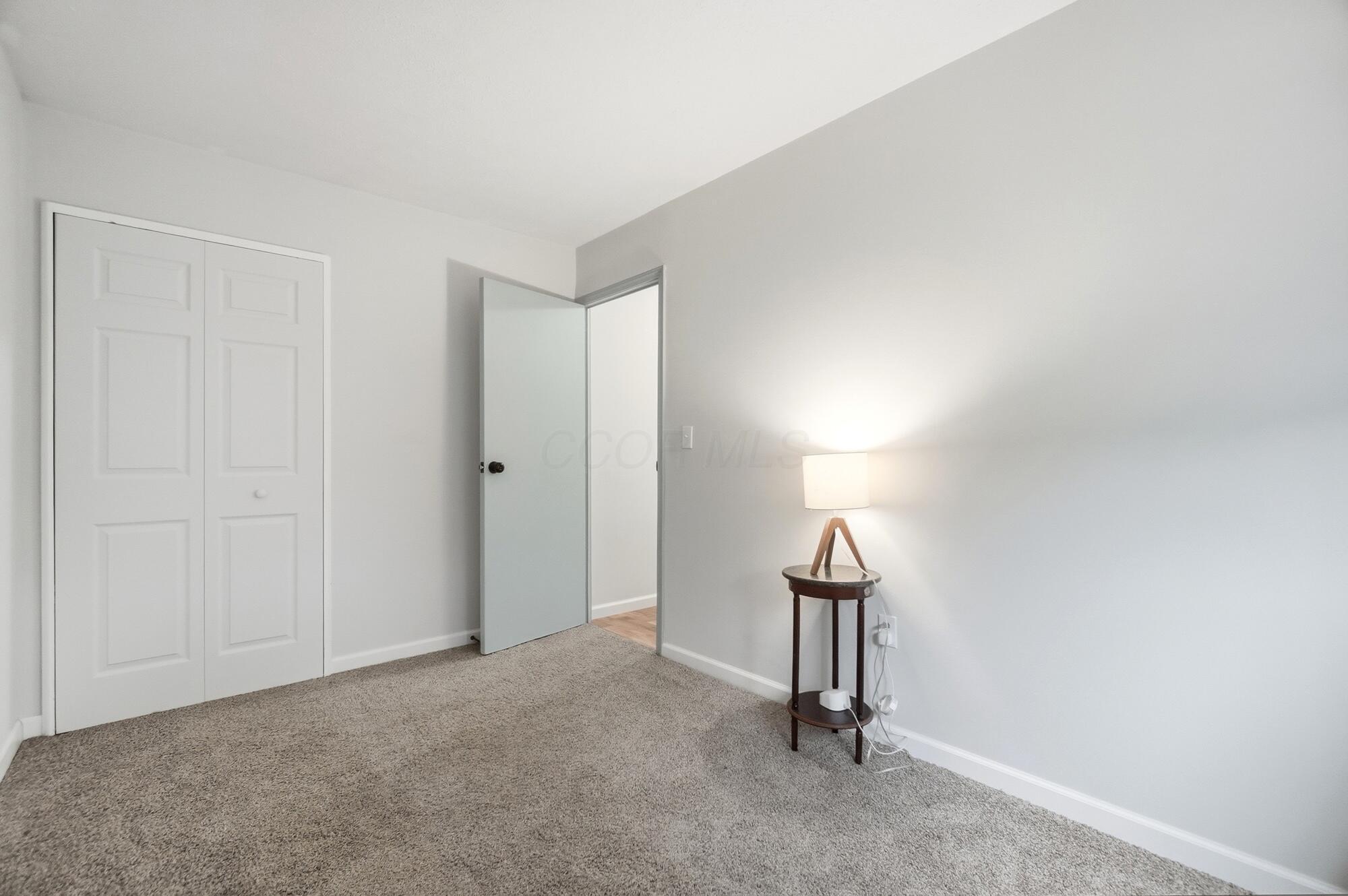 596 Easy Street Property Photo 33