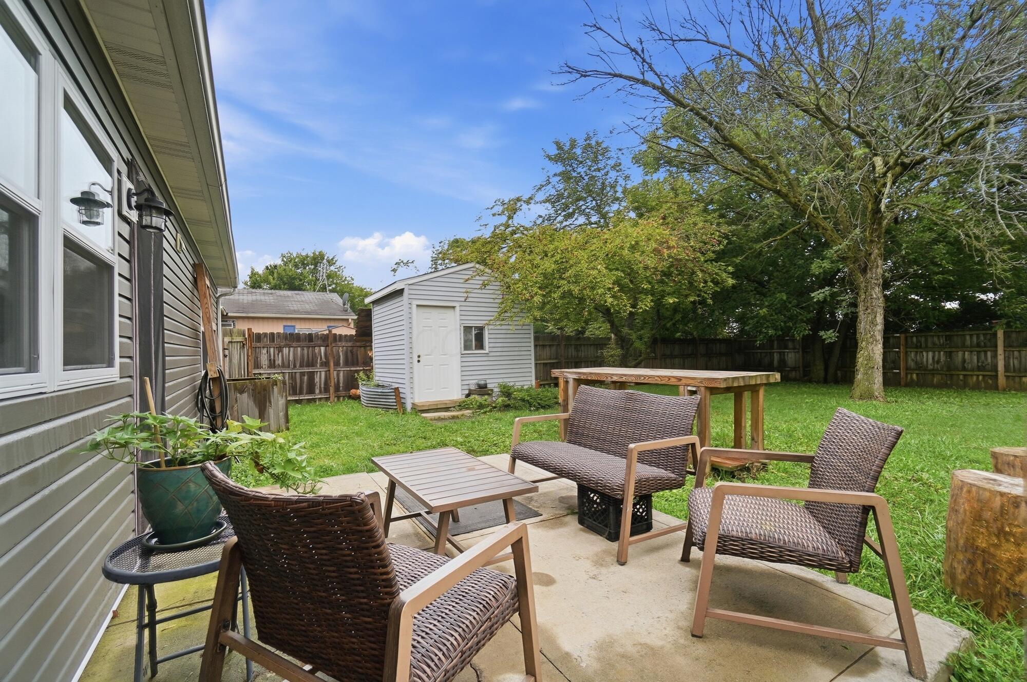 596 Easy Street Property Photo 39
