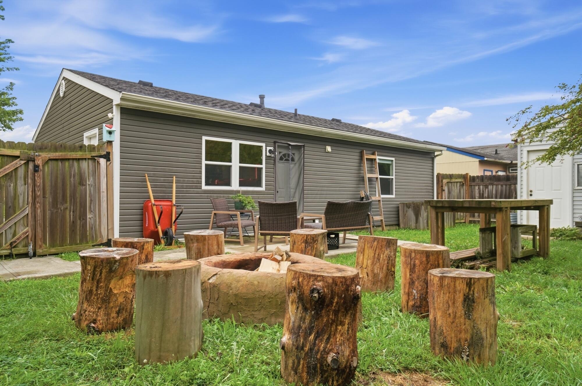 596 Easy Street Property Photo 42