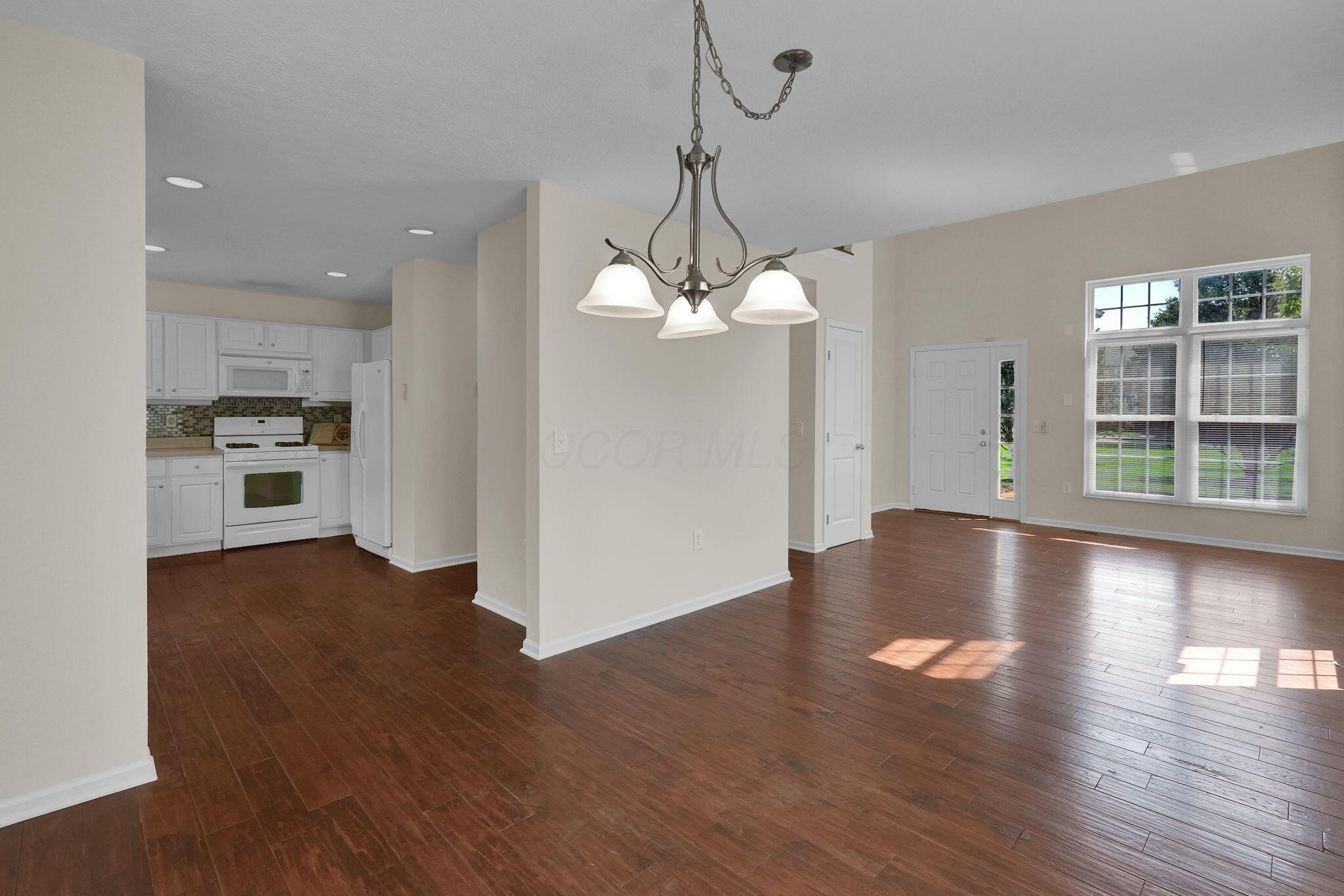 3721 Fish Hawk Landing, 17 Property Photo 7