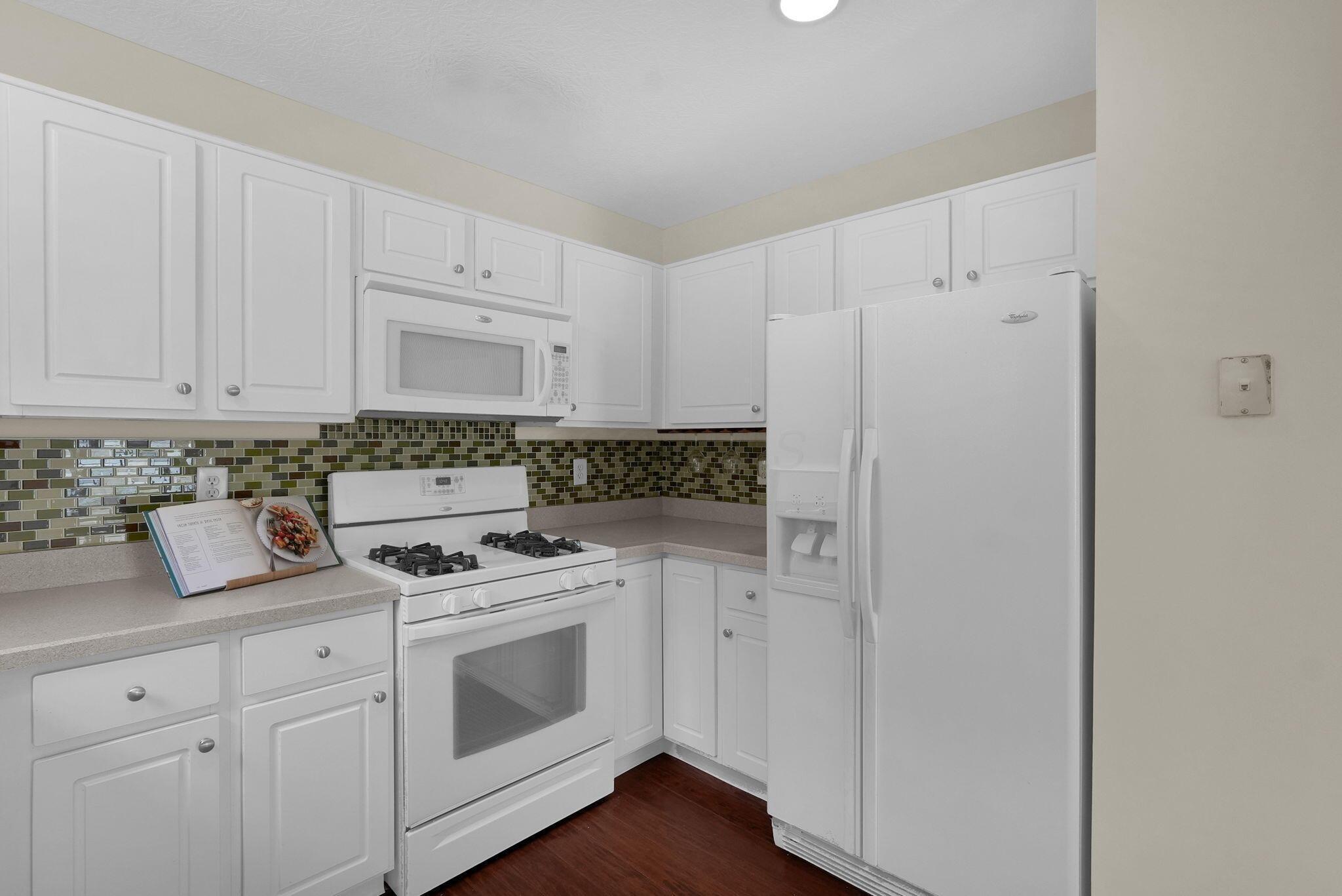 3721 Fish Hawk Landing, 17 Property Photo 11