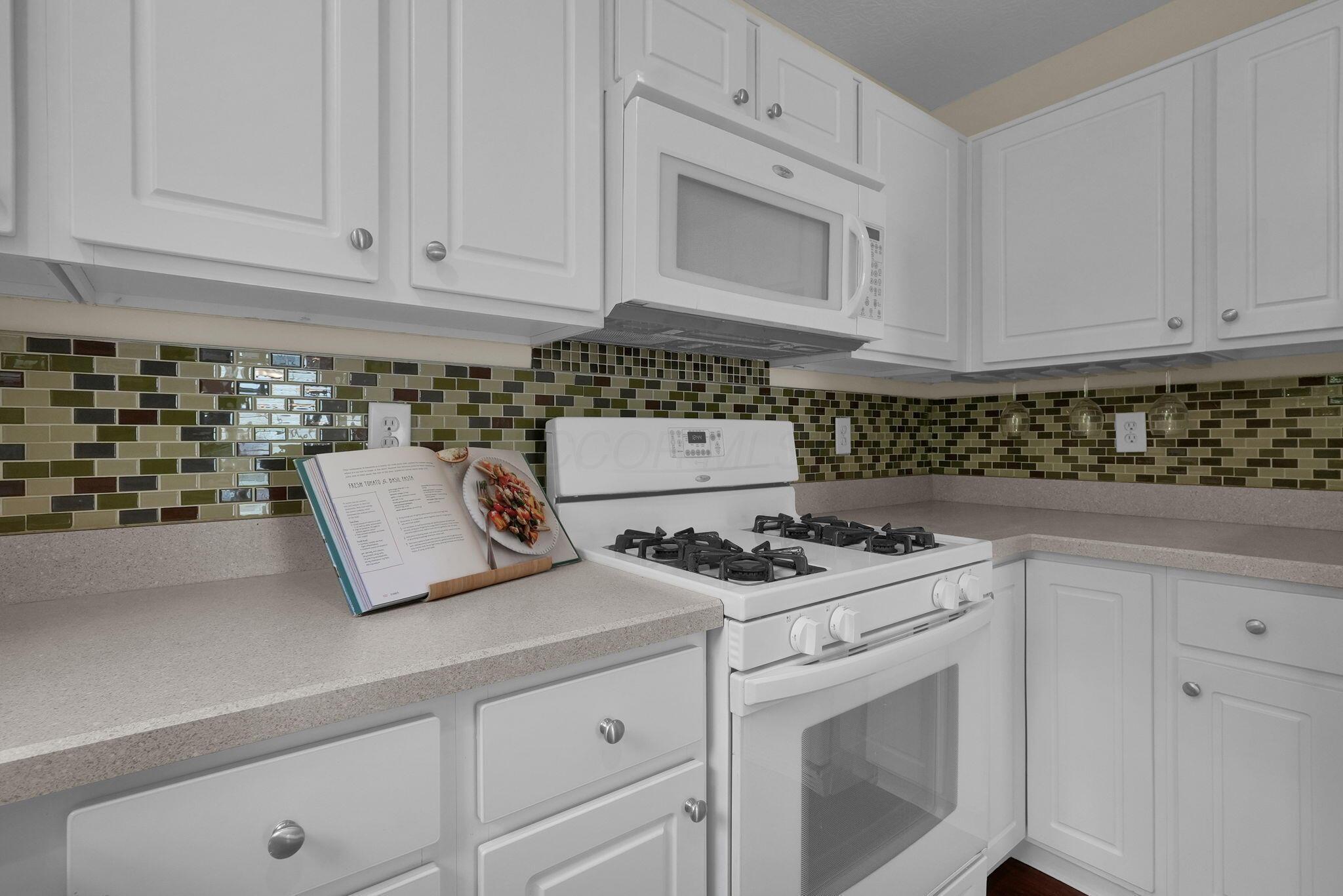 3721 Fish Hawk Landing, 17 Property Photo 12